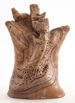 Escultura abstracta figurada de cerámica