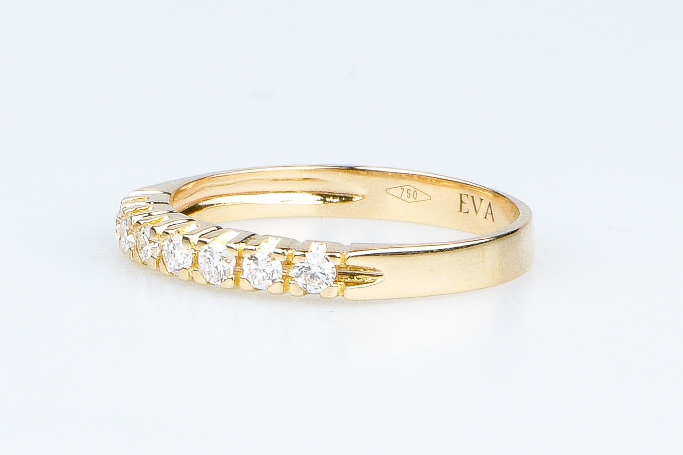Women's or Men's EVA certified Amalia 0.21 carat round brillant synthetic diamond gold ring For Sale