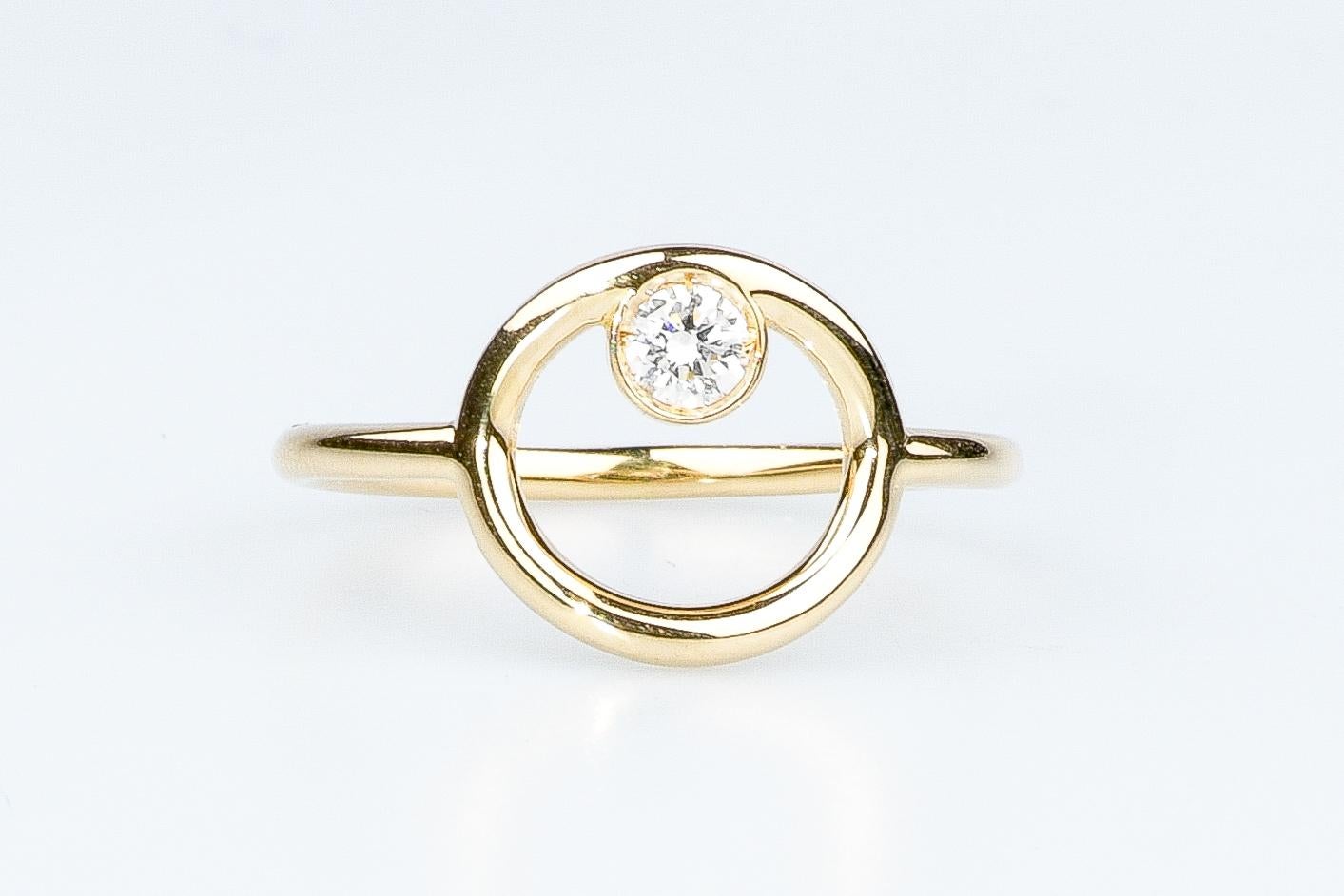 Women's EVA certified Elena 0.15 carat round brillant synthetic diamond yellow gold ring For Sale