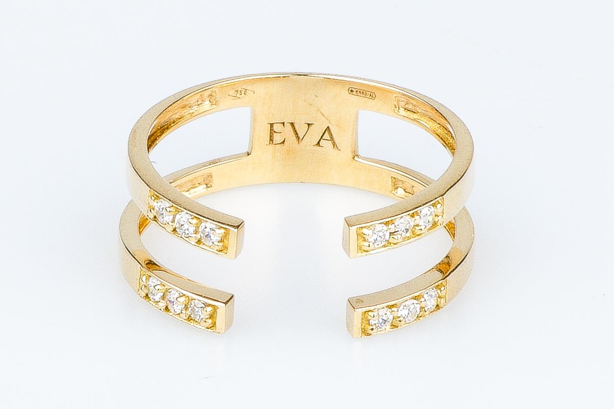 Women's EVA certified Lara 0.12 carat round brillant synthetic diamond yellow gold ring For Sale