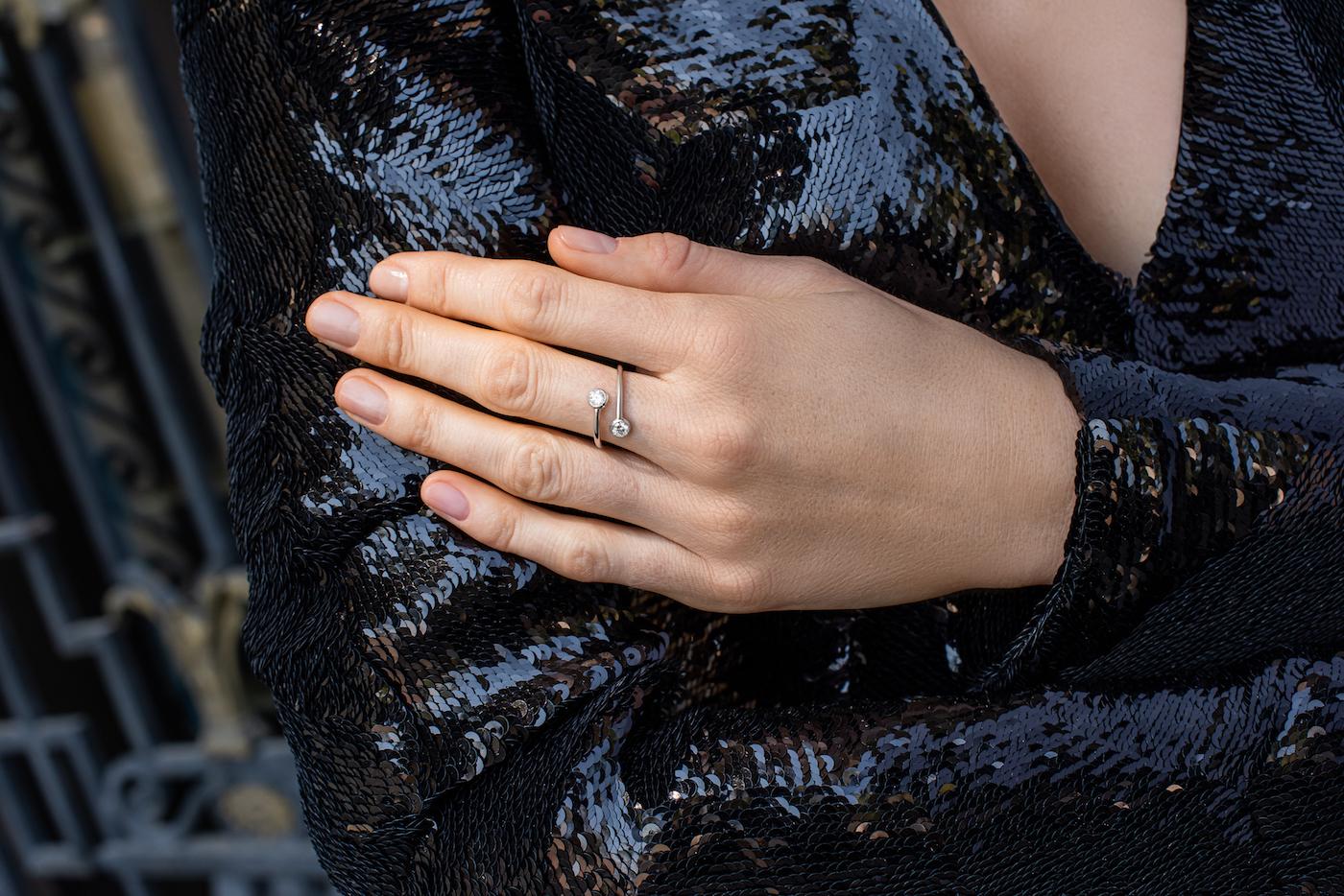 EVA-zertifizierter Milena-Ring aus Gelbgold mit 0,4 Karat rundem Brillanten, synthetischem Diamant im Zustand „Neu“ im Angebot in Monte-Carlo, MC