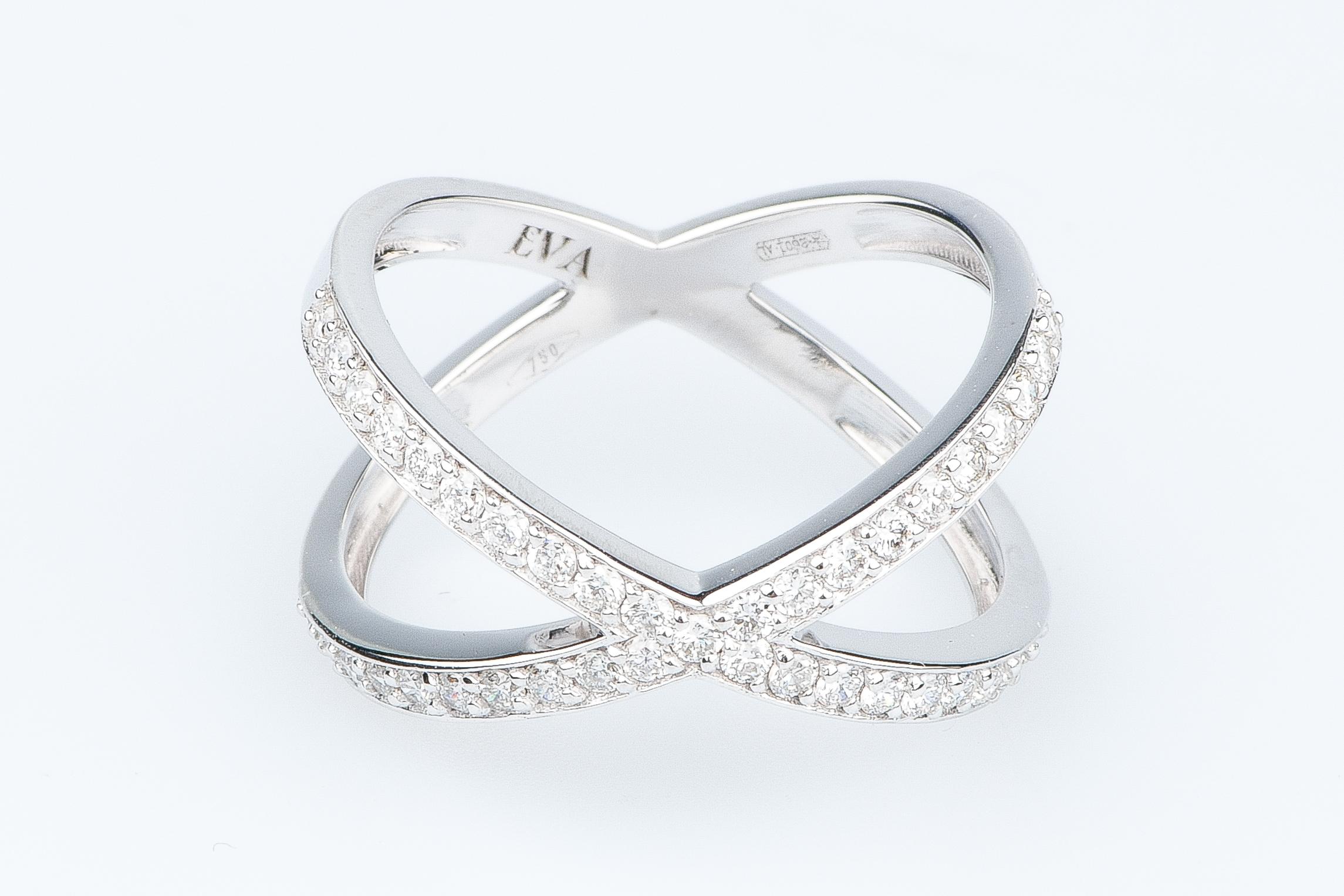 Women's EVA certified Oriana 0.41 carat round brillant synthetic diamond white gold ring For Sale
