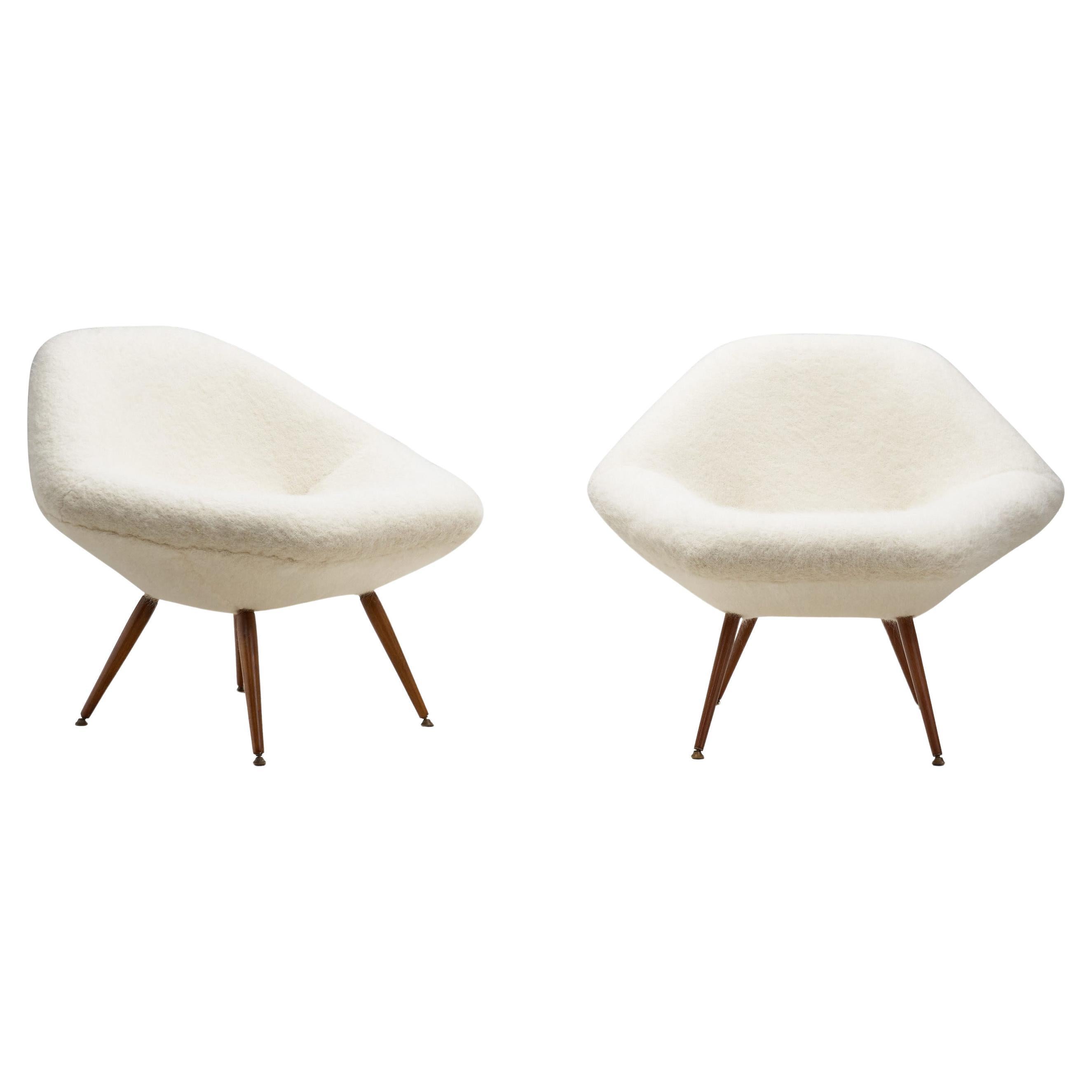 "Eva" Chairs by Arne Dahlén for Dahléns Dalums Fåtöljindustri AB, Sweden 1960s For Sale