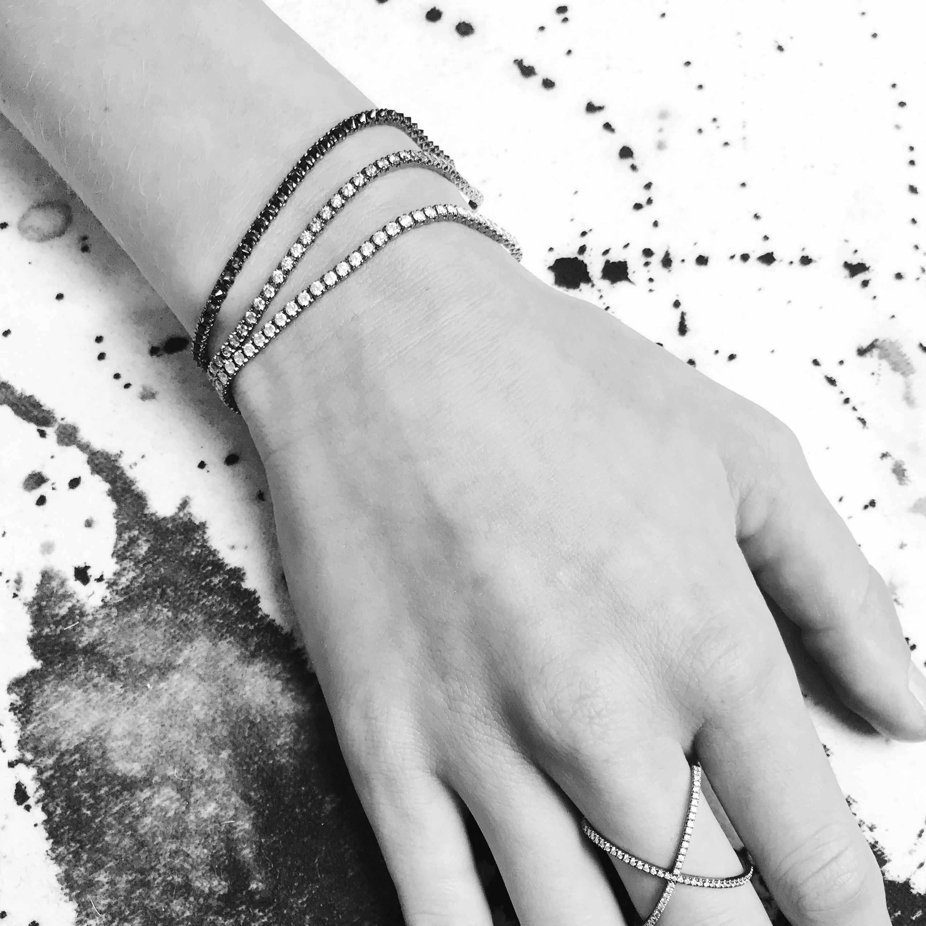 Round Cut Eva Fehren Line Bracelet 18k Blackened White Gold with Black and White Diamonds For Sale