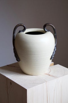 Eva Jancke Björk, Sizable Vase, Glazed Stoneware, for Bo Fajans, Sweden, 1940s