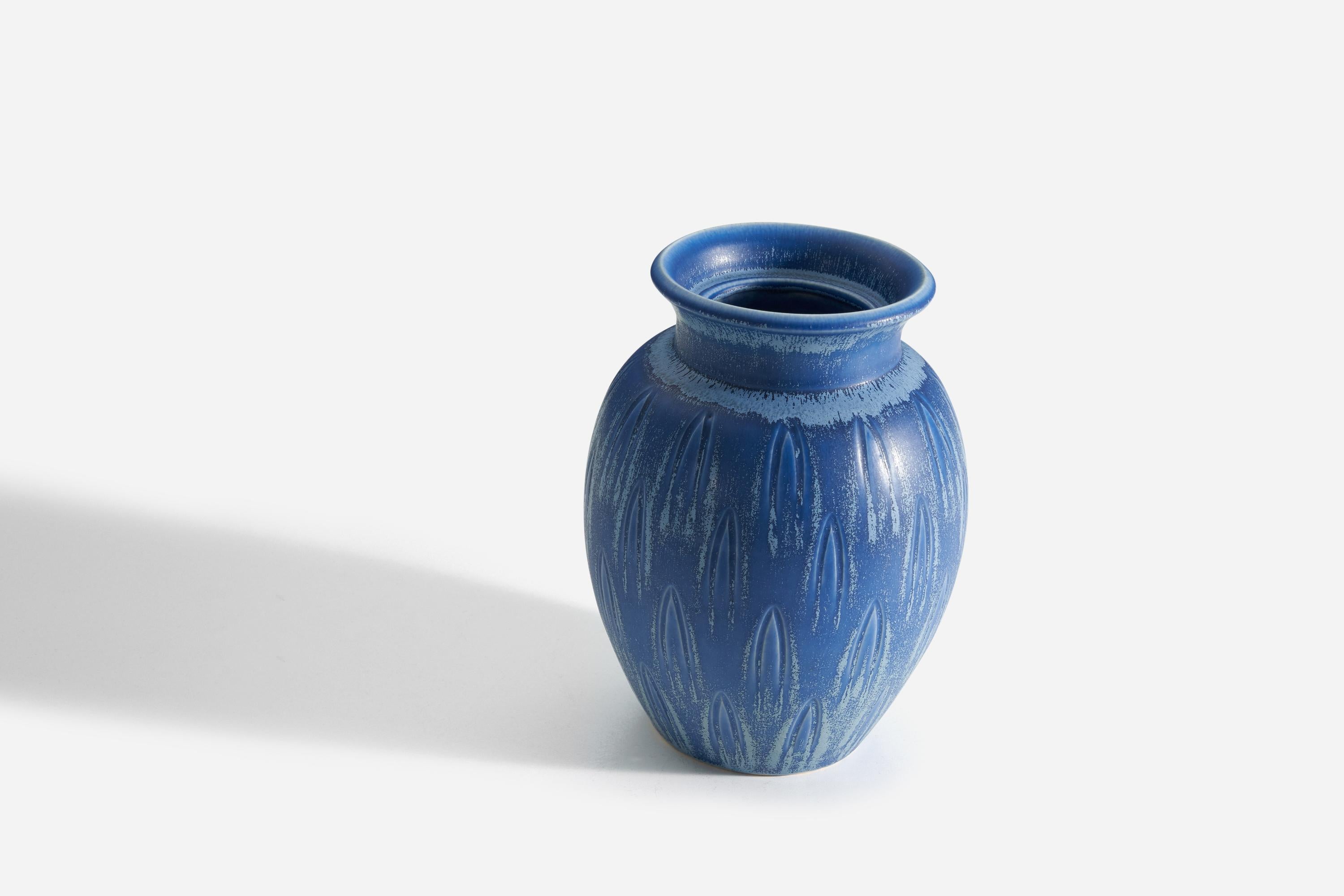 Eva Jancke Björk, Vase, Blue-Glazed Earthenware, for Bo Fajans, Sweden, 1940s In Good Condition For Sale In High Point, NC