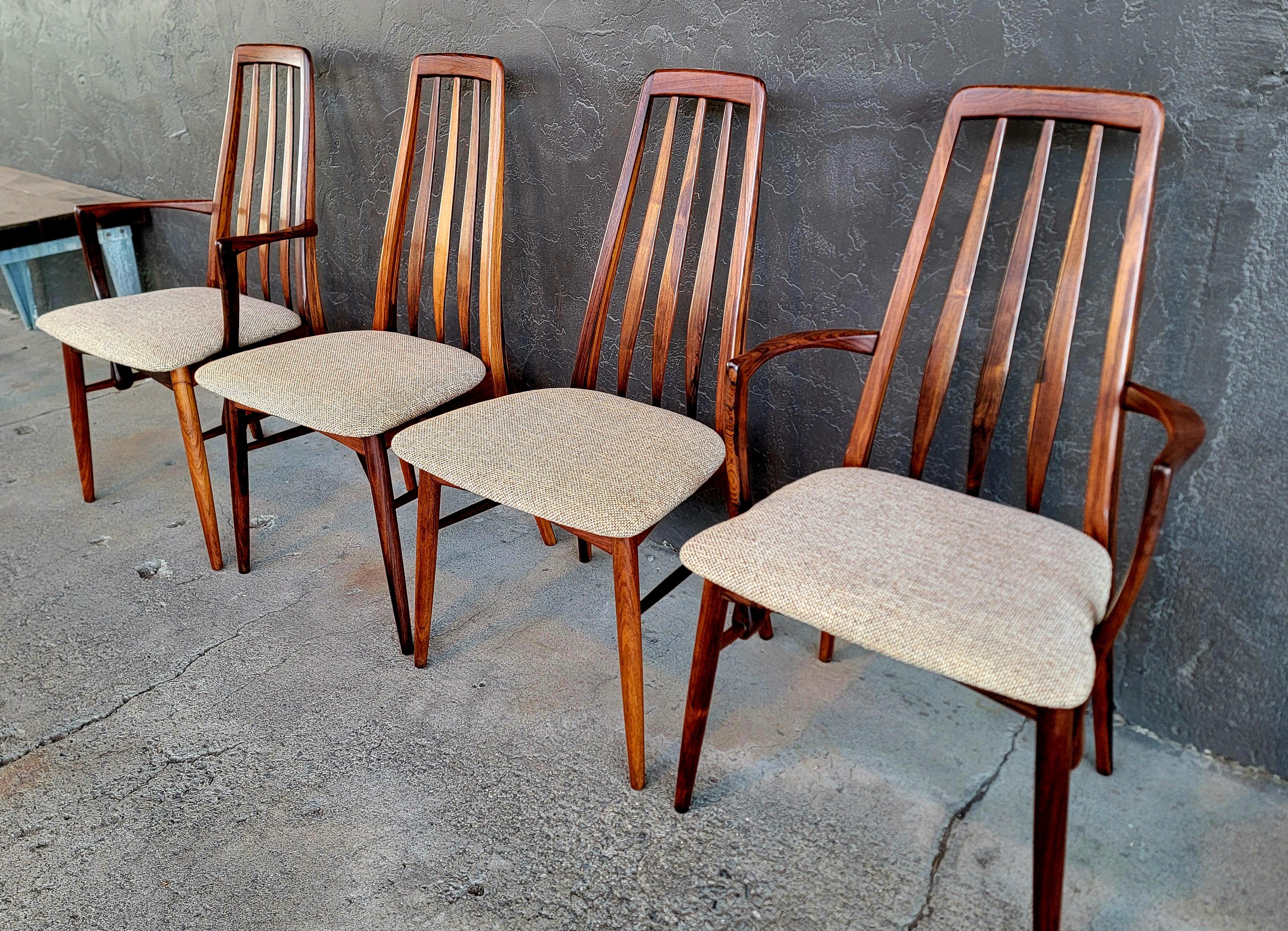 Bel ensemble de 4 chaises de salle à manger à haut dossier 