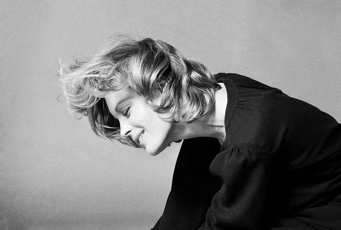 Romy Schneider, 1971 (Eva Sereny - Black and White Photography)
Archival Pigment Print
16 x 20 inches - £1,194
20 x 24 inches - £1,800
30 x 40 inches - £3,000
40 x 60 inches - £4,200
Edition of 25 and 3 Printer’s Proofs per size
Estate-stamped and