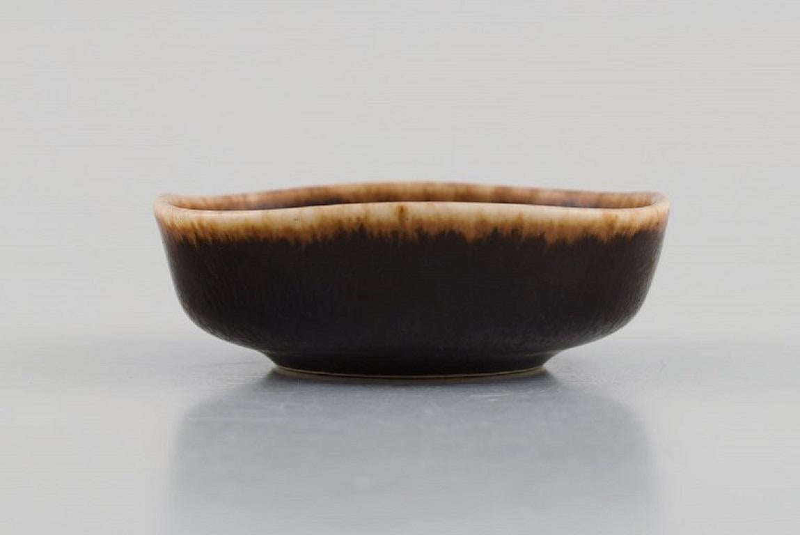Danish Eva Stæhr-Nielsen for Saxbo, Miniature Bowl in Glazed Stoneware, Mid-20th C For Sale