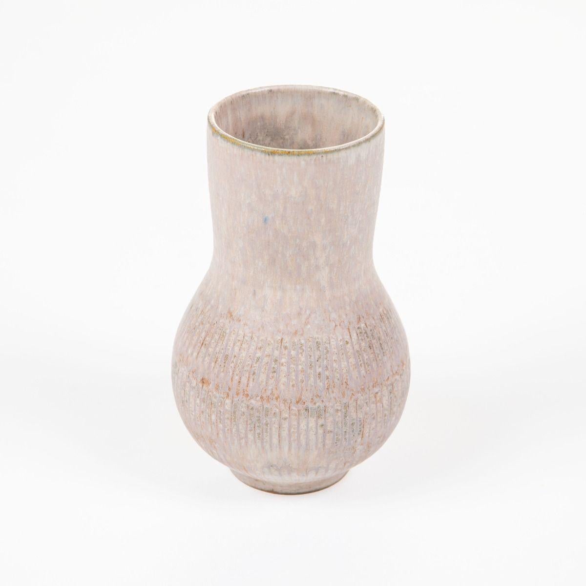 Eva Stæhr-Nielsen for Saxbo, Small Signed Stoneware Vase (Moderne) im Angebot
