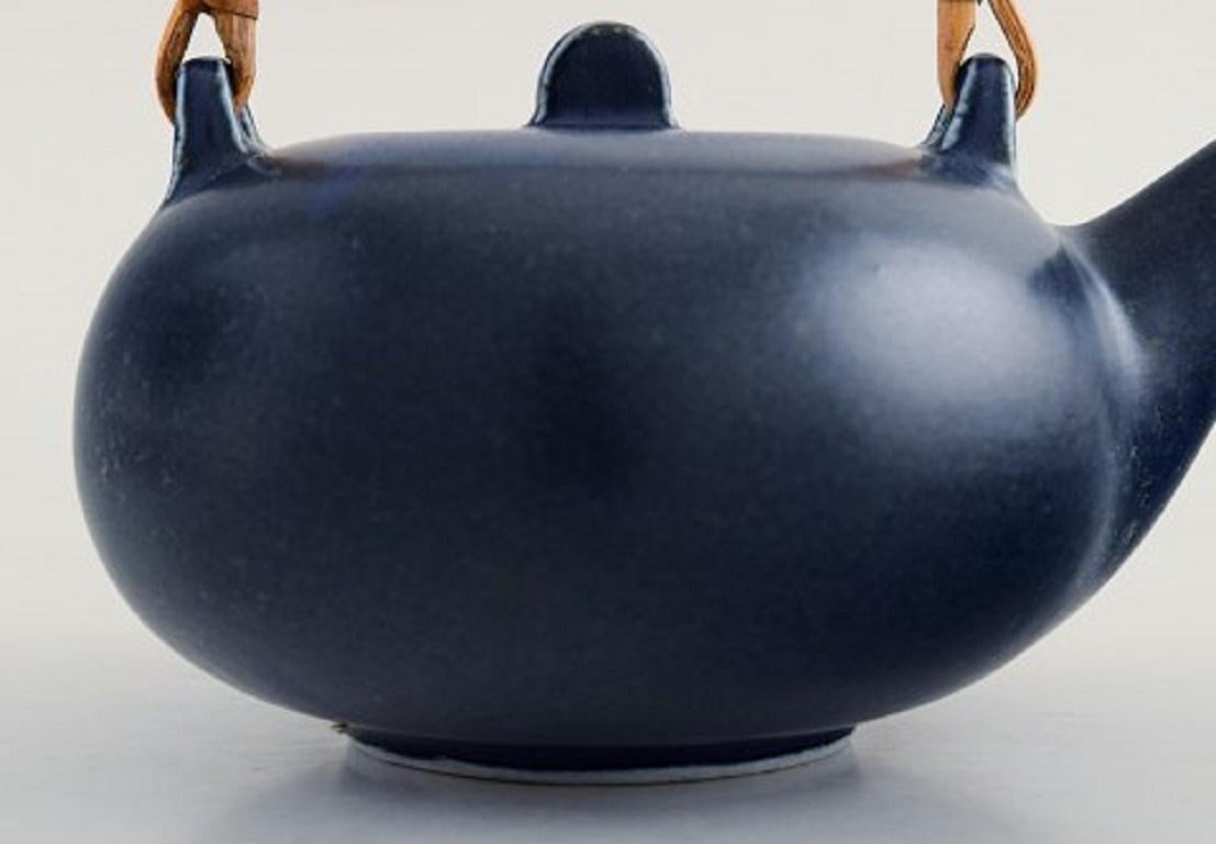 Eva Stæhr-nielsen for Saxbo, Teapot in Glazed Ceramics with Handle in Wicker In Good Condition For Sale In Copenhagen, DK