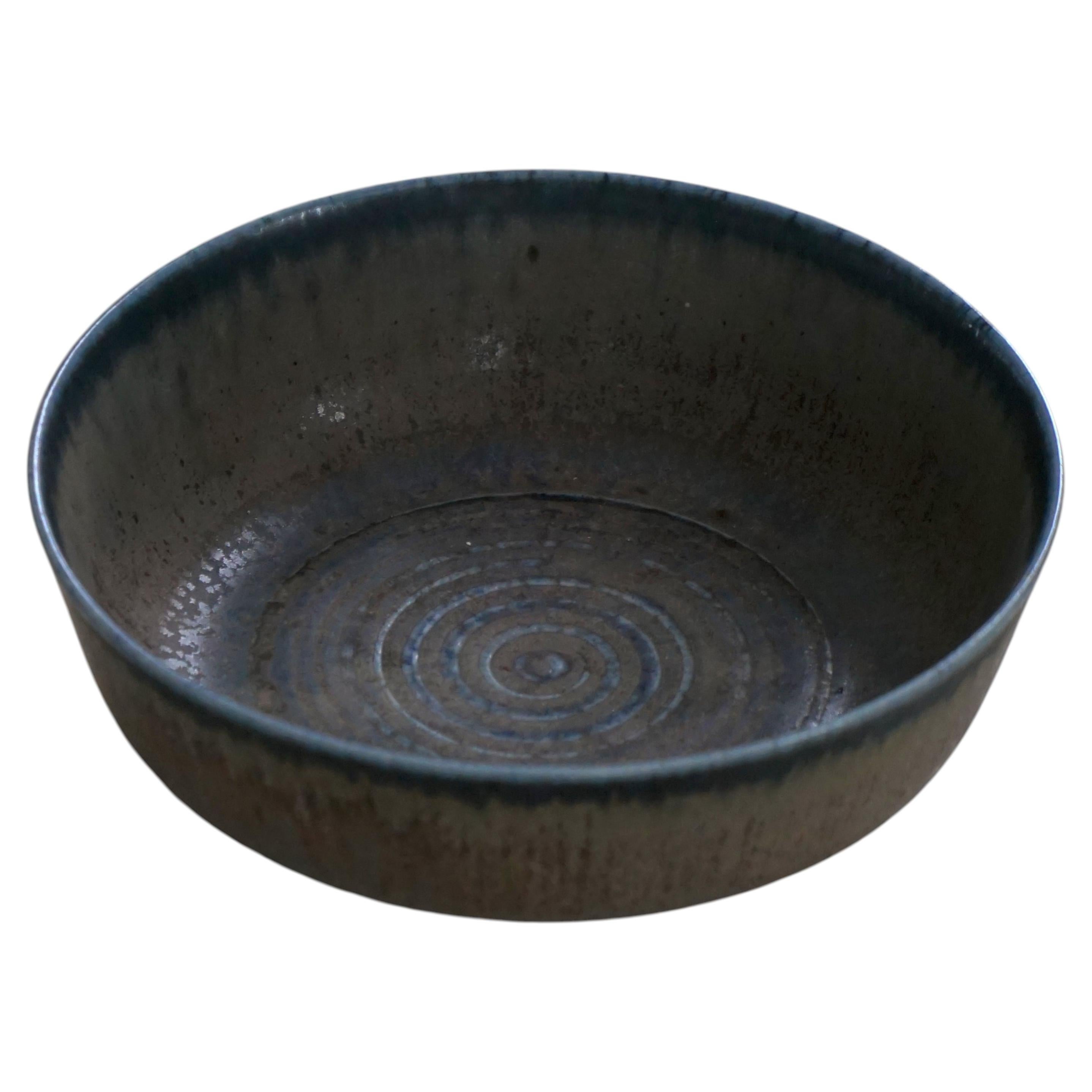 Eva Staehr-Nielsen, Saxbo Bowl, "237", Danish Modern Ceramics, Mid-20th Century