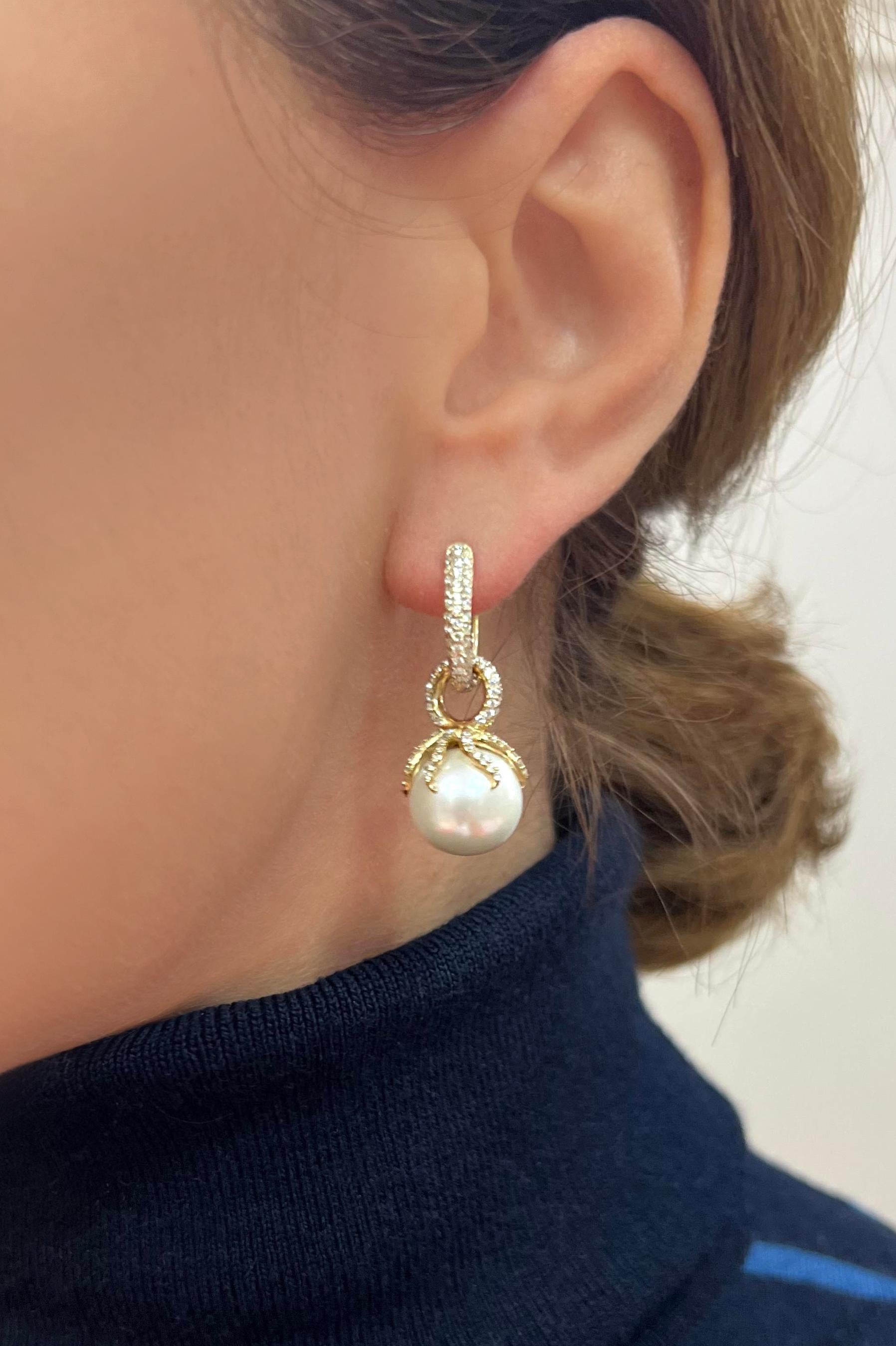 Round Cut Eva Stones 1.6 carat diamond octopus dangle drop convertible gold earring hoops For Sale