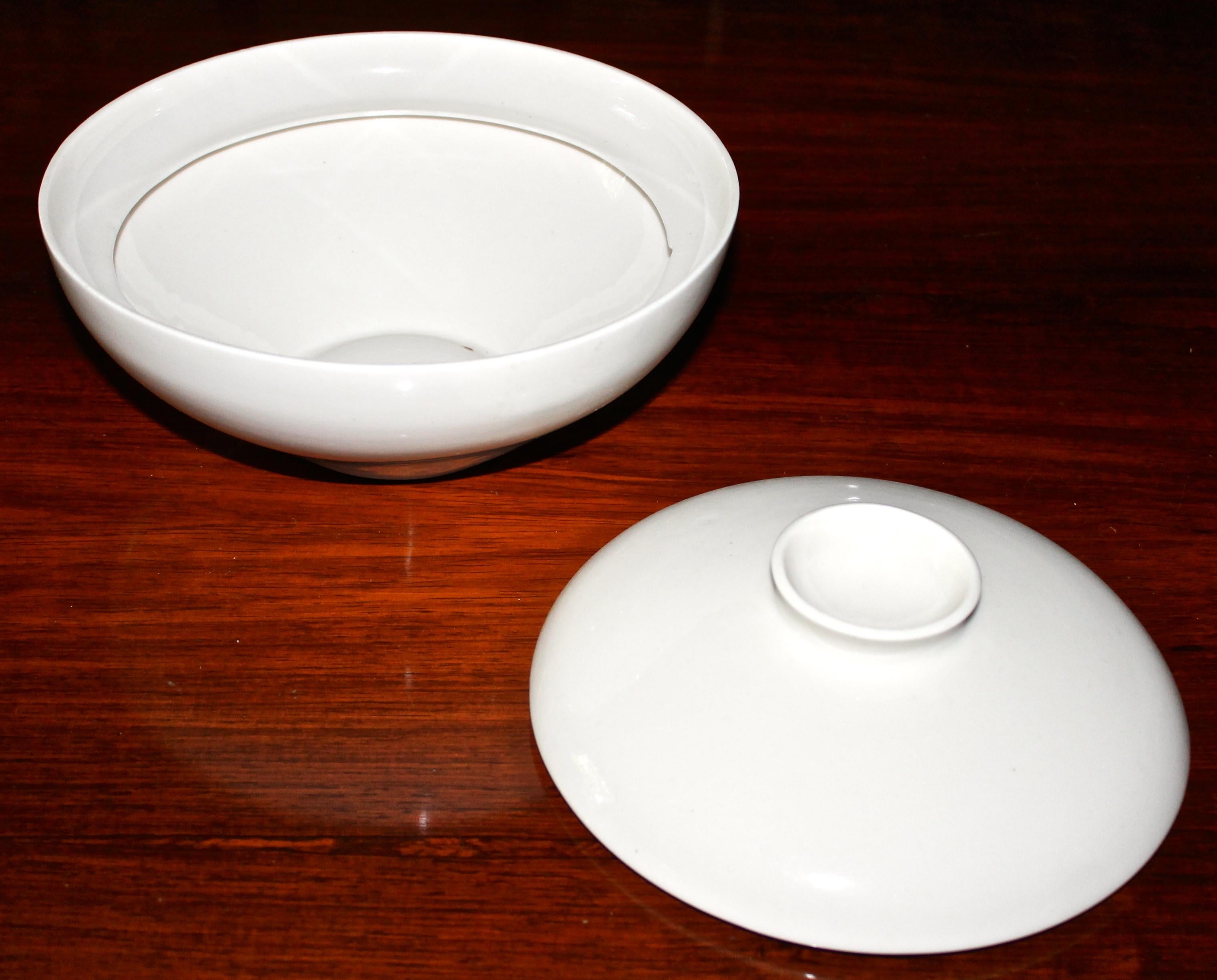 Porcelaine Service de table de quatre places en porcelaine de Chine Eva Zeisel Castleton « Museum Dinner Service » en vente