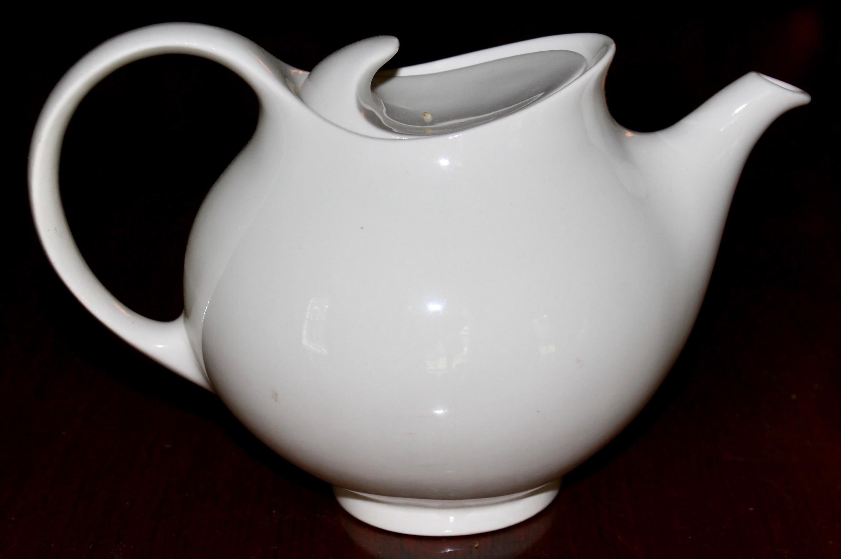 Americano Eva Zeisel HallCraft Set da tè classico bianco in vendita