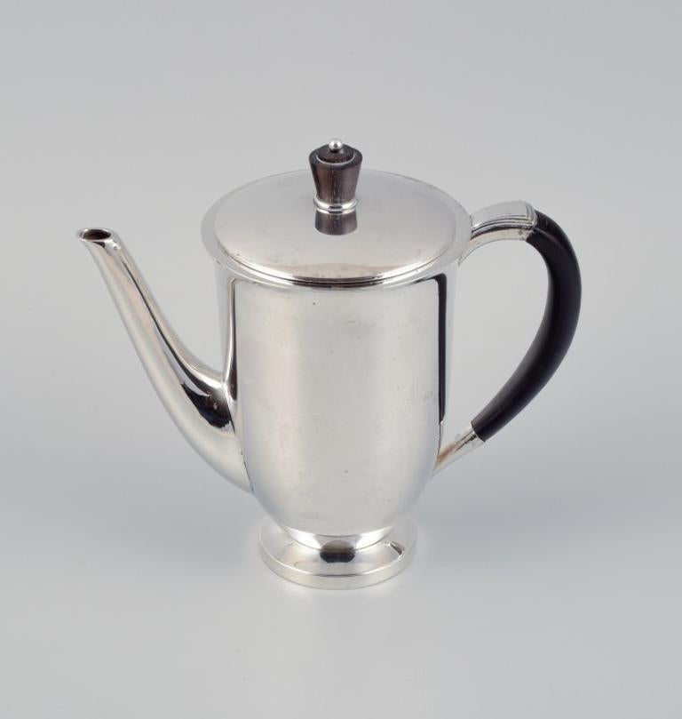 Evald Nielsen, Coffee Pot in Danish 830 Silver and Ebony, 1938 In Good Condition For Sale In Copenhagen, DK
