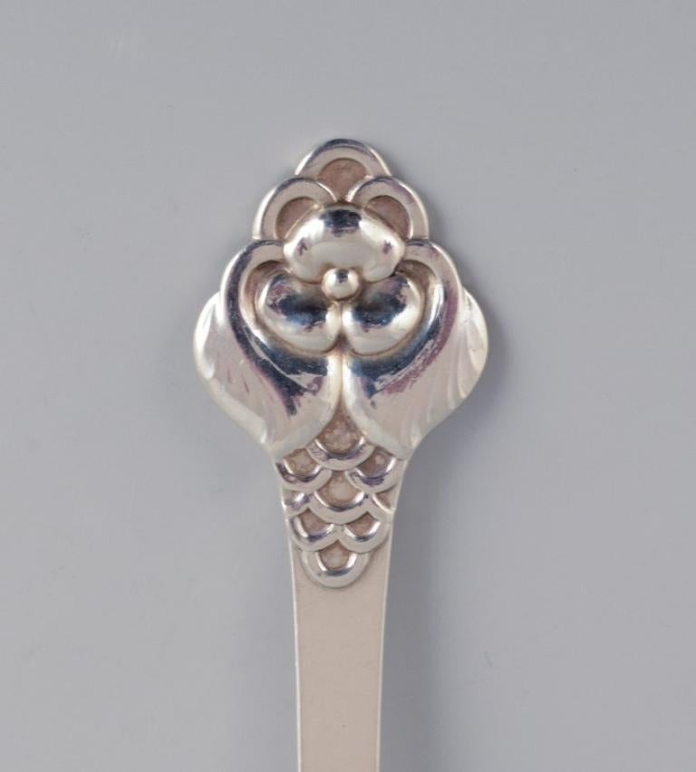 Evald Nielsen, Denmark, Art Nouveau Serving Spade in Danish 830 Silver In Excellent Condition For Sale In Copenhagen, DK
