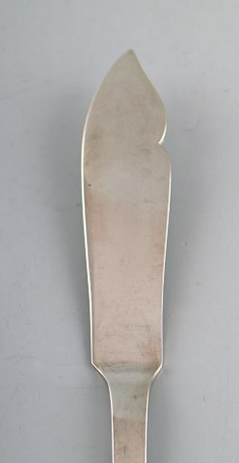 Scandinavian Modern Evald Nielsen Number 32 Fish Knife in Silver, Two Pieces For Sale