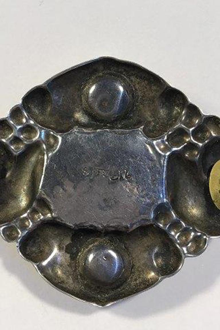 20ième siècle Broche Evald Nielsen en argent avec ambre en vente