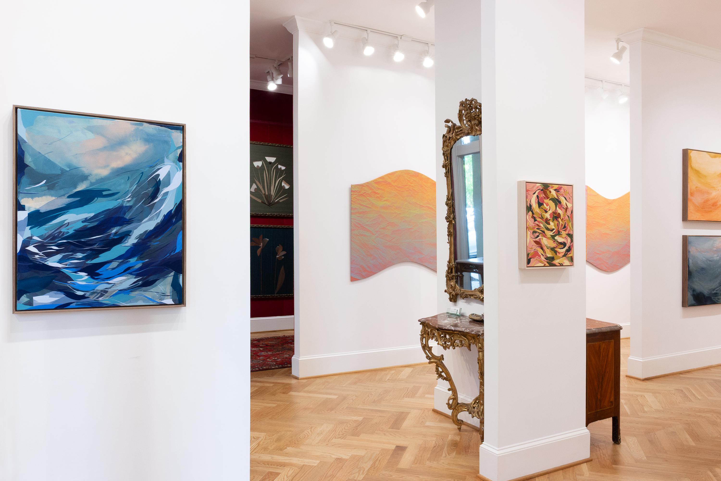 Dieses Werk auf Leinwand ist ein abstraktes Mischtechnikwerk mit blauen und rosa Farbtönen.

Evan ist inspiriert von den Werken von Frank Bowling, Helen Frankenthaler, Candida Alvarez und Dorothy Hood.

In ihrem neuesten Werk 