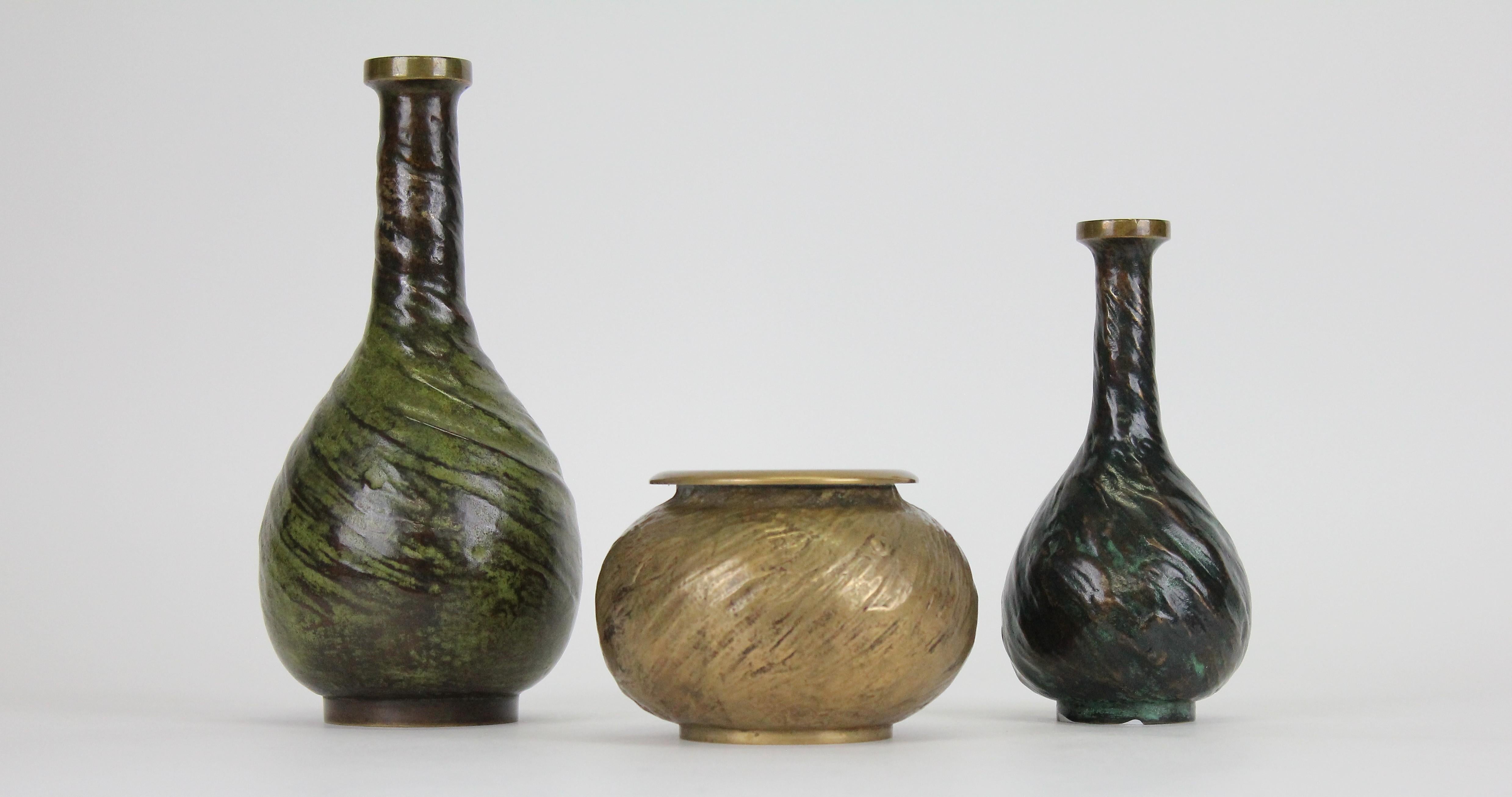 Art Déco Evan Jensen, un Gruppo di  Vasi e ciotole in bronzo, Danimarca, anni '30. in vendita
