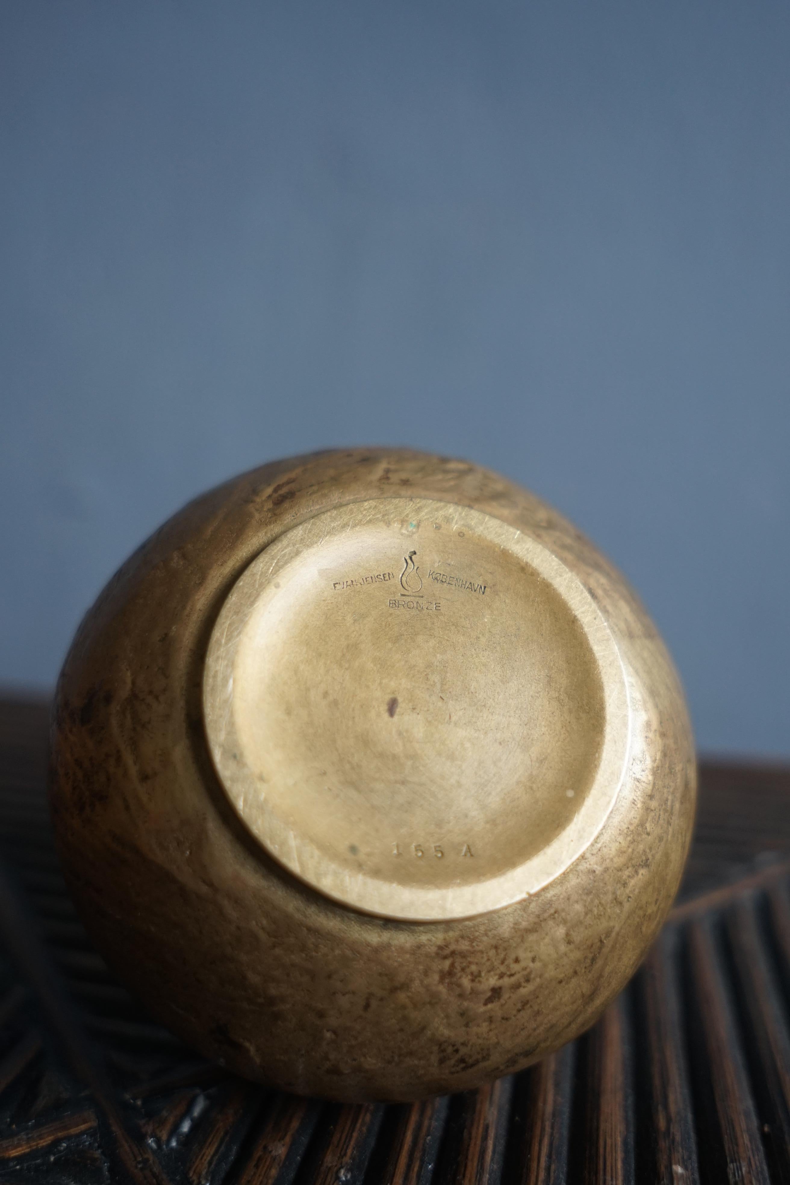 Evan Jensen Bronze Vase, Denmark, 1930s  For Sale 5