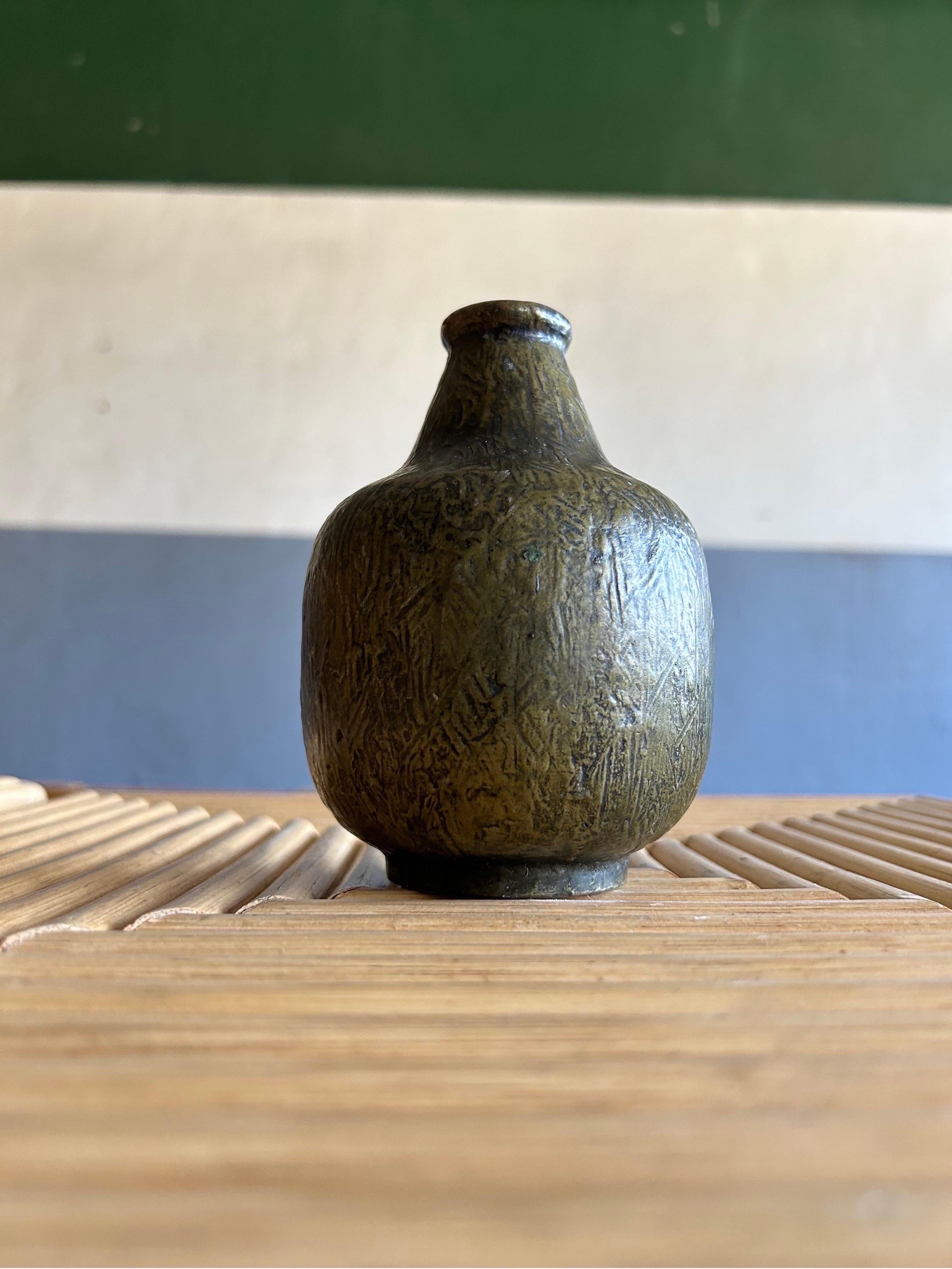 Patiné Vase en bronze Evan Jensen Danemark années 1930 en vente