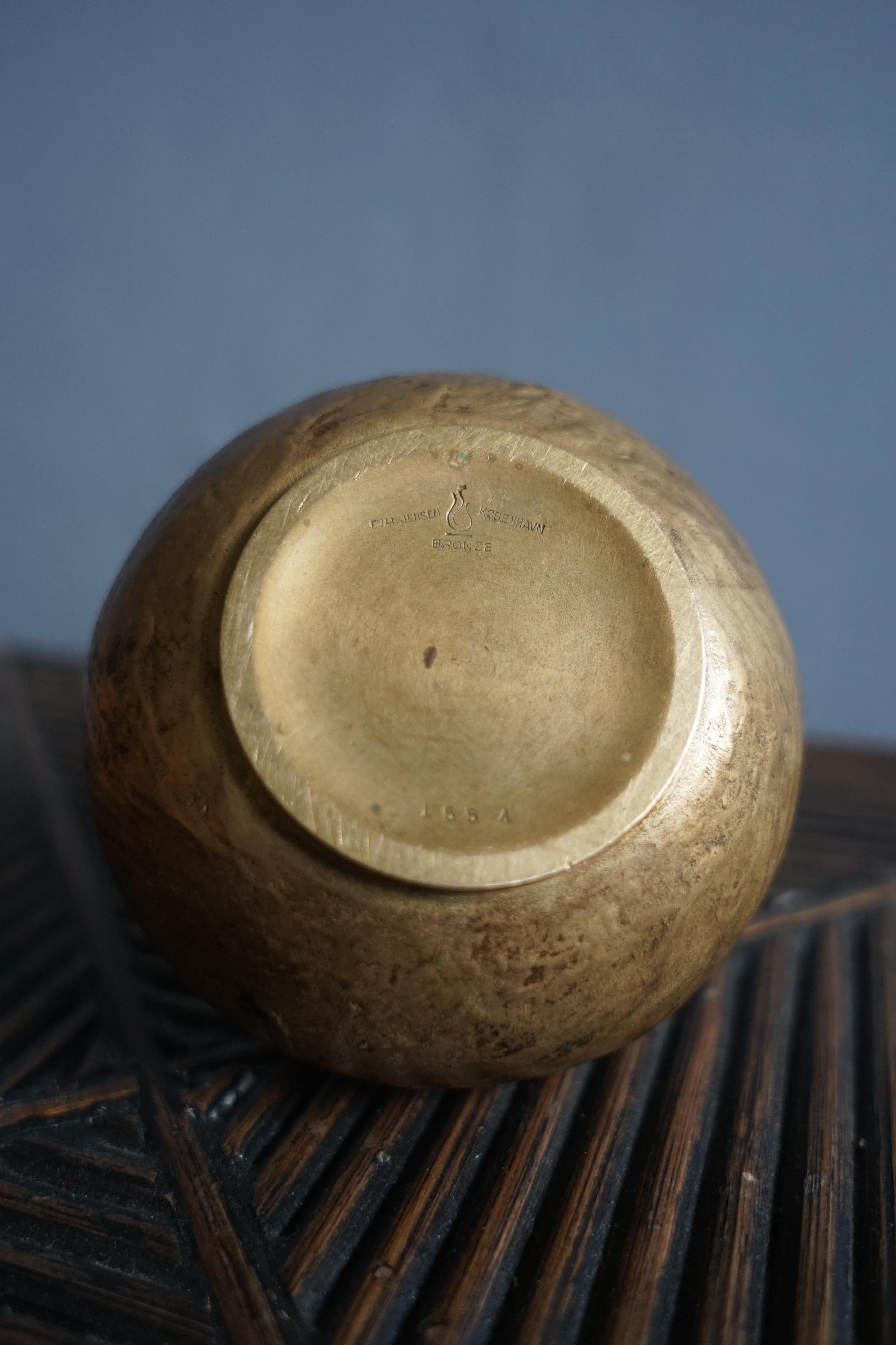 Evan Jensen Bronze Vase, Denmark, 1930s  For Sale 2