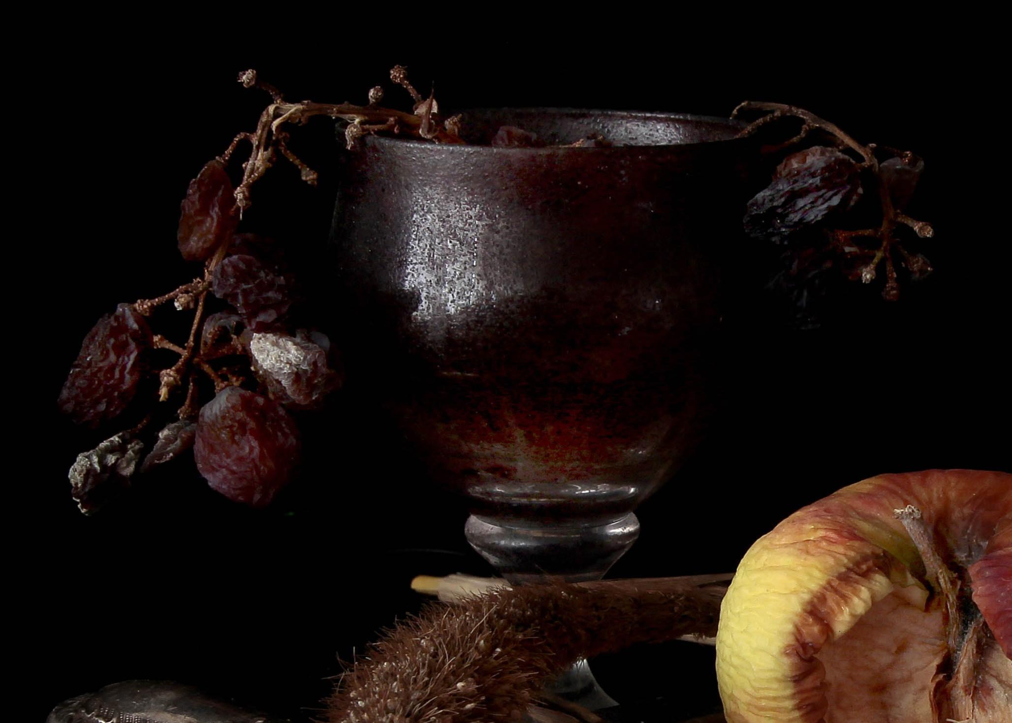 Stampa fotografica di natura morta scura - Natura Morte 4 di Koukouwitakis - Still-Life Print Nero di Evangelos Koukouwitakis