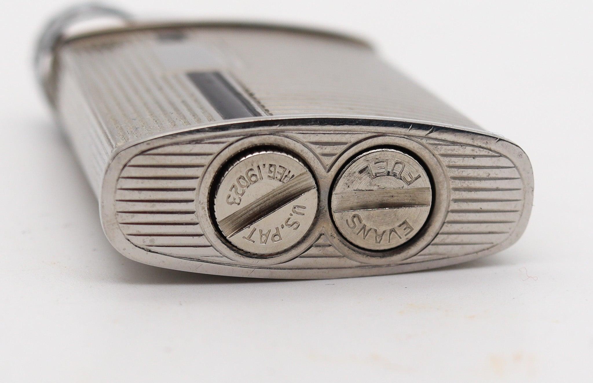 -EVANS 1940 Spitfire Pocket Lighter With Windshield Chromed Steel And Black Lacq In Excellent Condition For Sale In Miami, FL