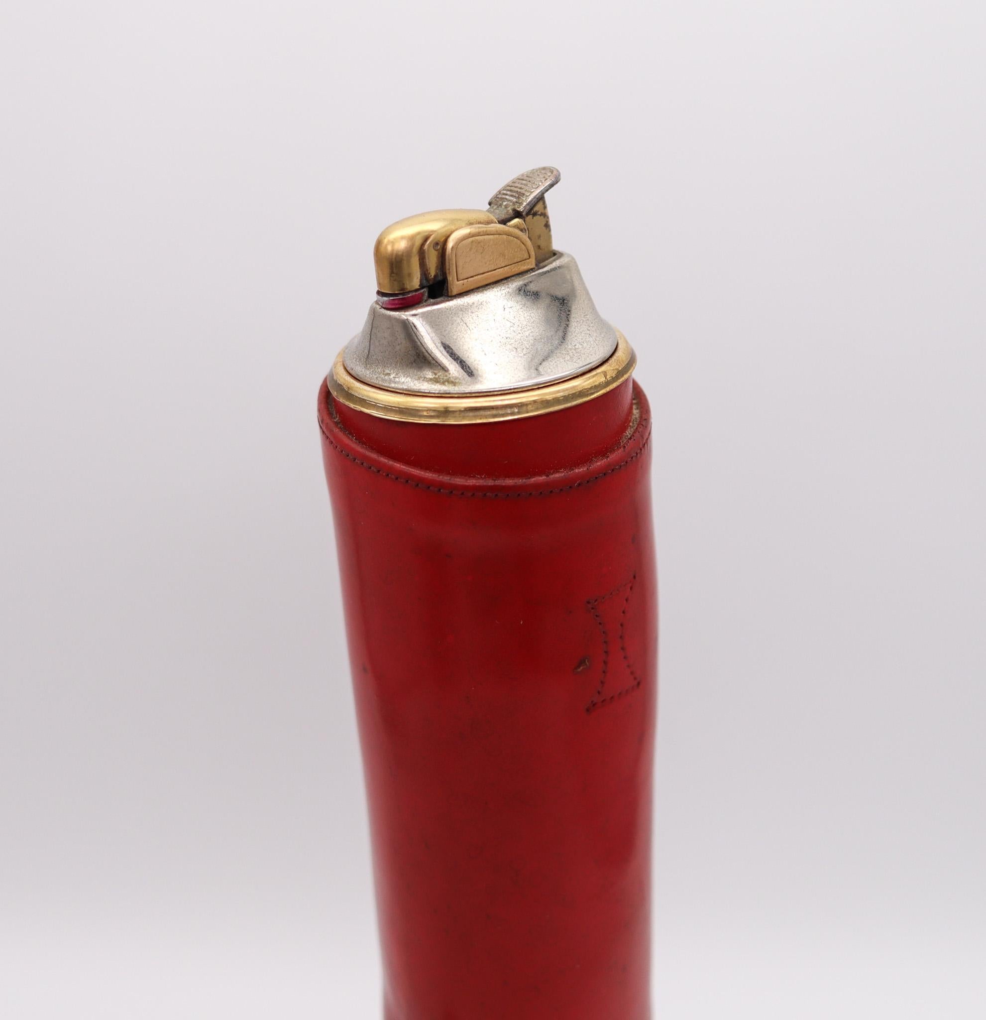 Automatic table lighter designed by Evans.

Stunning automatic lighter, created in America by the Evans Company, back in the 1952. This very handsome piece has been crafted in the shape of a boot, most probably as a promotional item by the Loyal