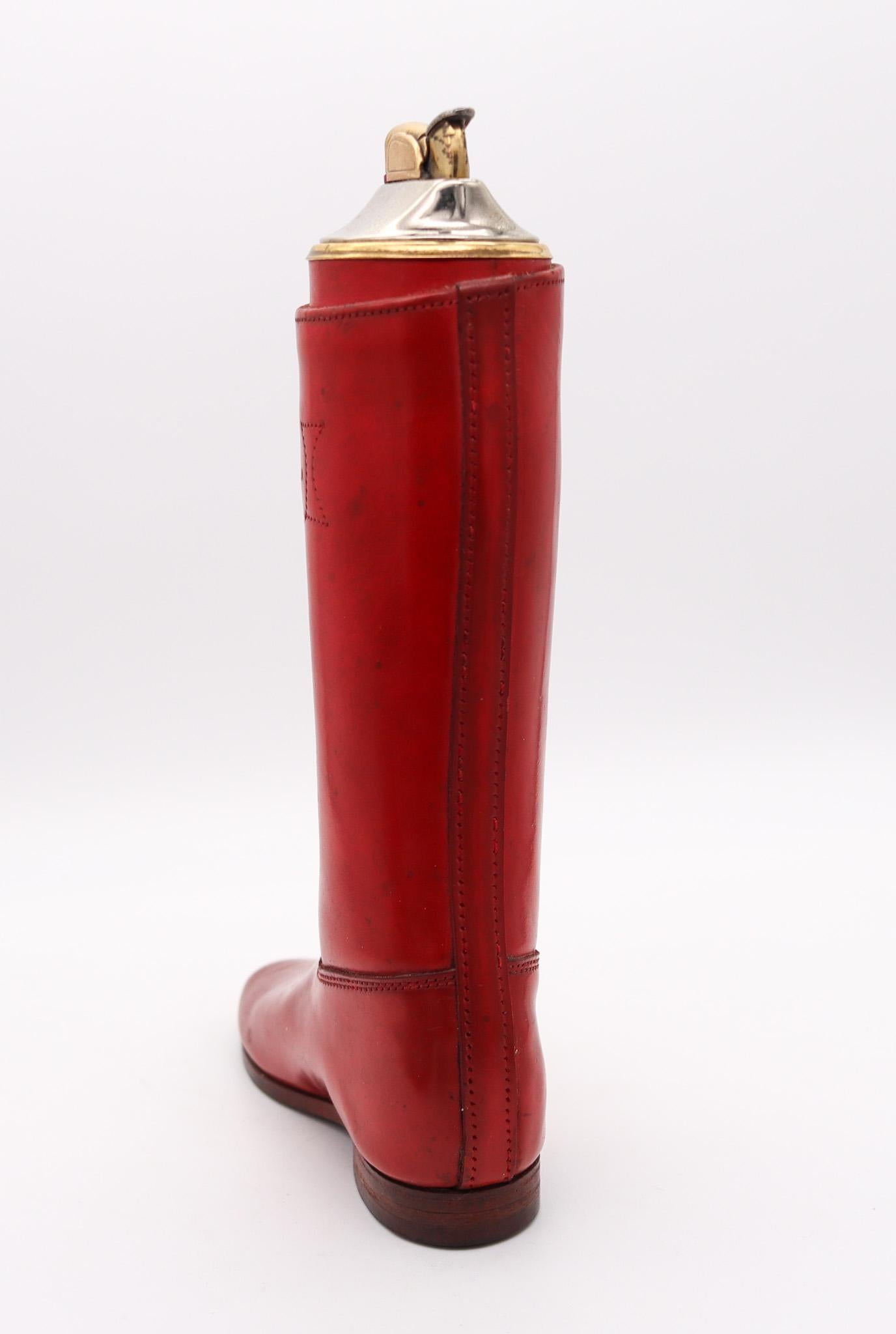 North American EVANS 1952 For Loyal Automatic Table Lighter In the Shape Of Large Leather Boot For Sale