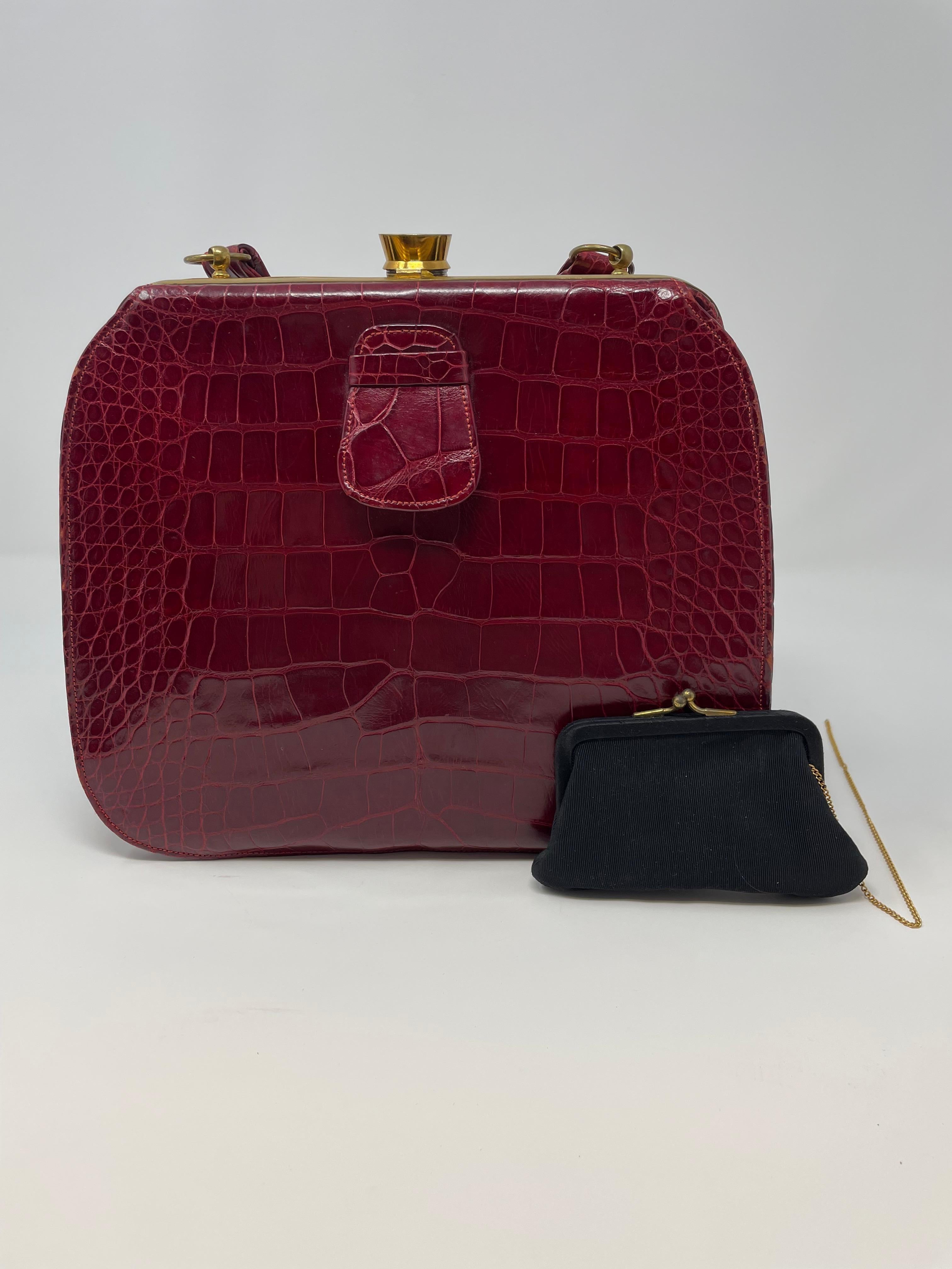 Art Deco Evans Elegance Red Purse with Change Purse For Sale