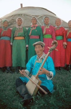China. Militia of Golden River White Horse Company singt ein Volkslied. 1979.