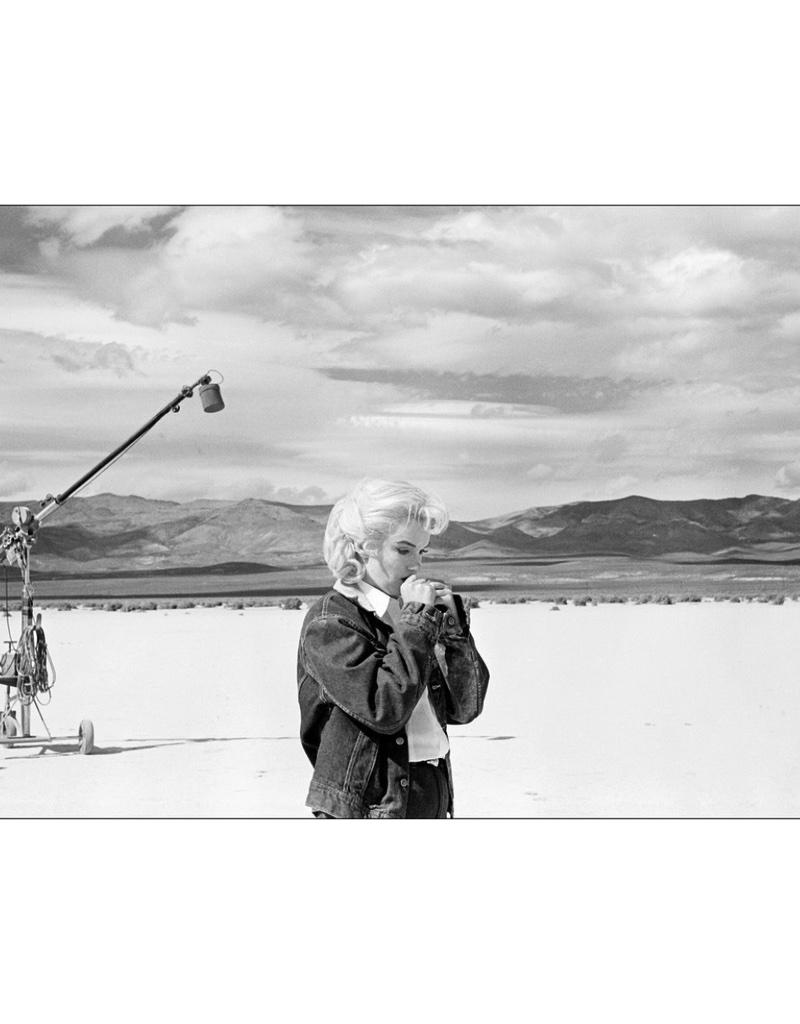 Eve Arnold Black and White Photograph - Marilyn Monroe on the Nevada desert, USA 1960