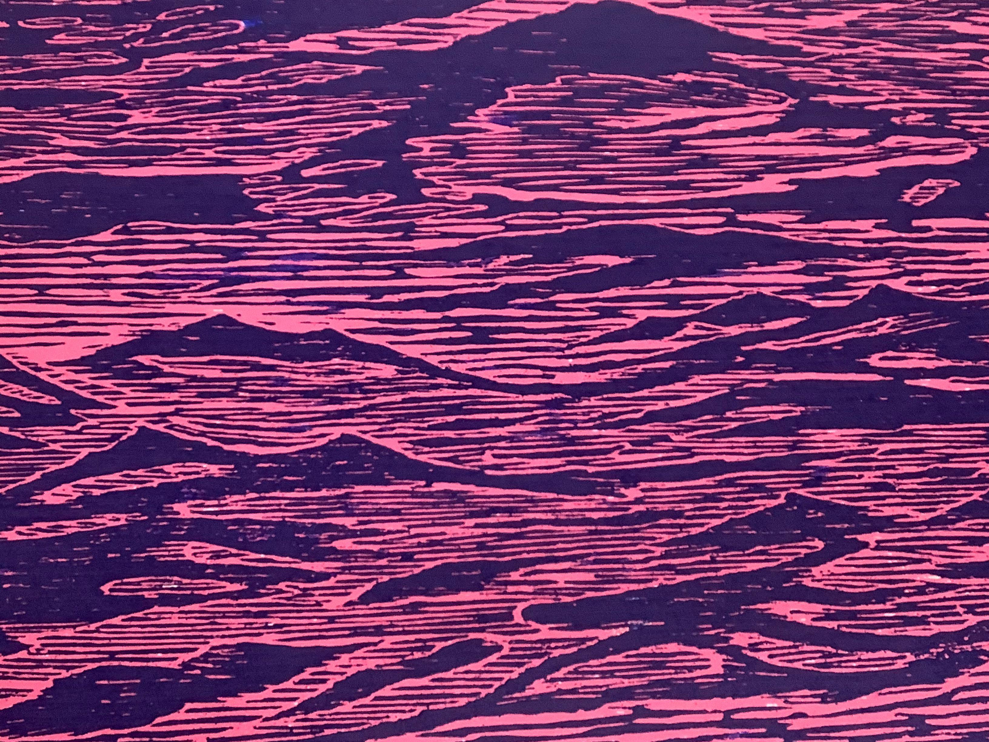Meereslandschaft Fünf, leuchtend rosa, dunkelkobaltblauer Ozeanwellen-Holzschnitt im Angebot 2