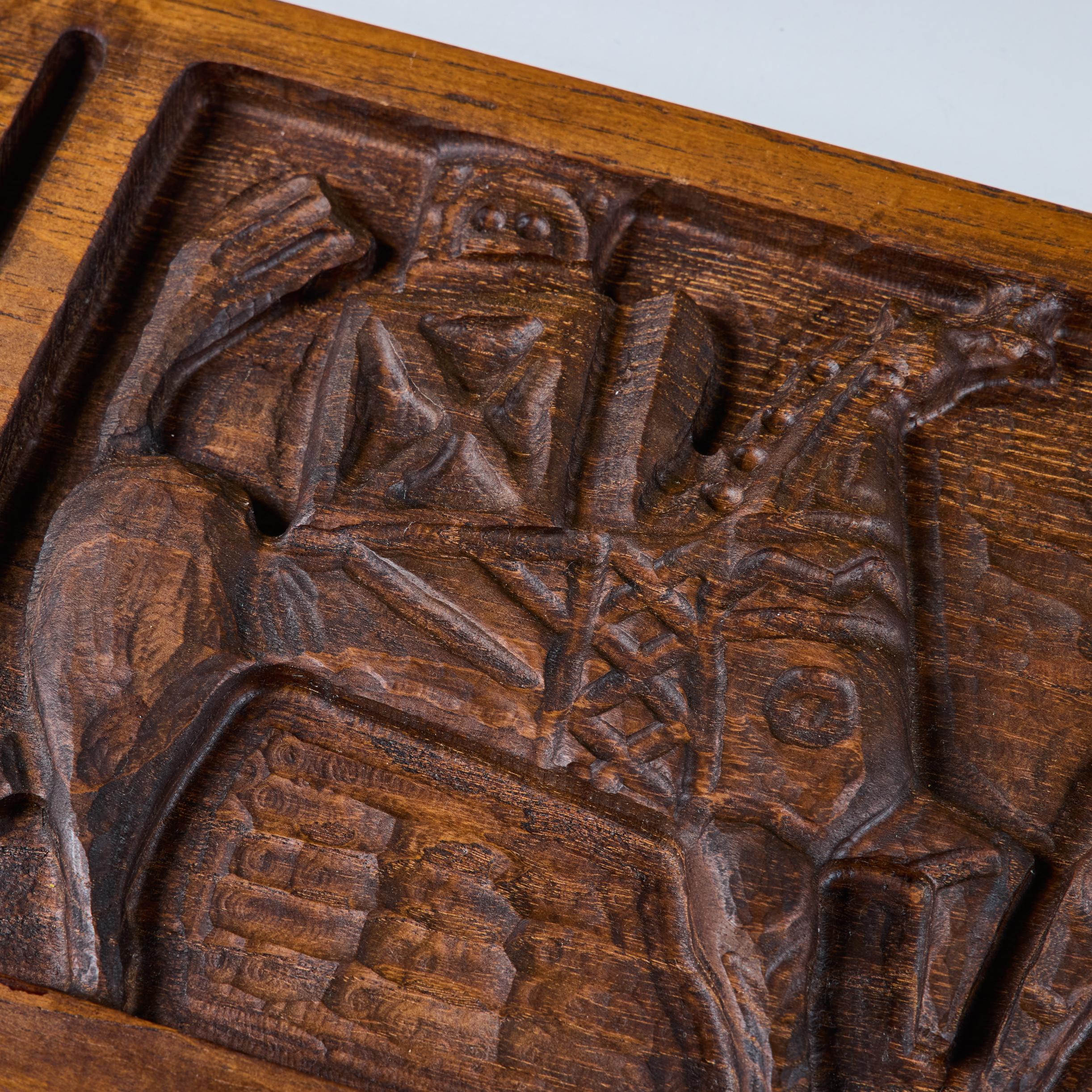 Panel tallado en madera 