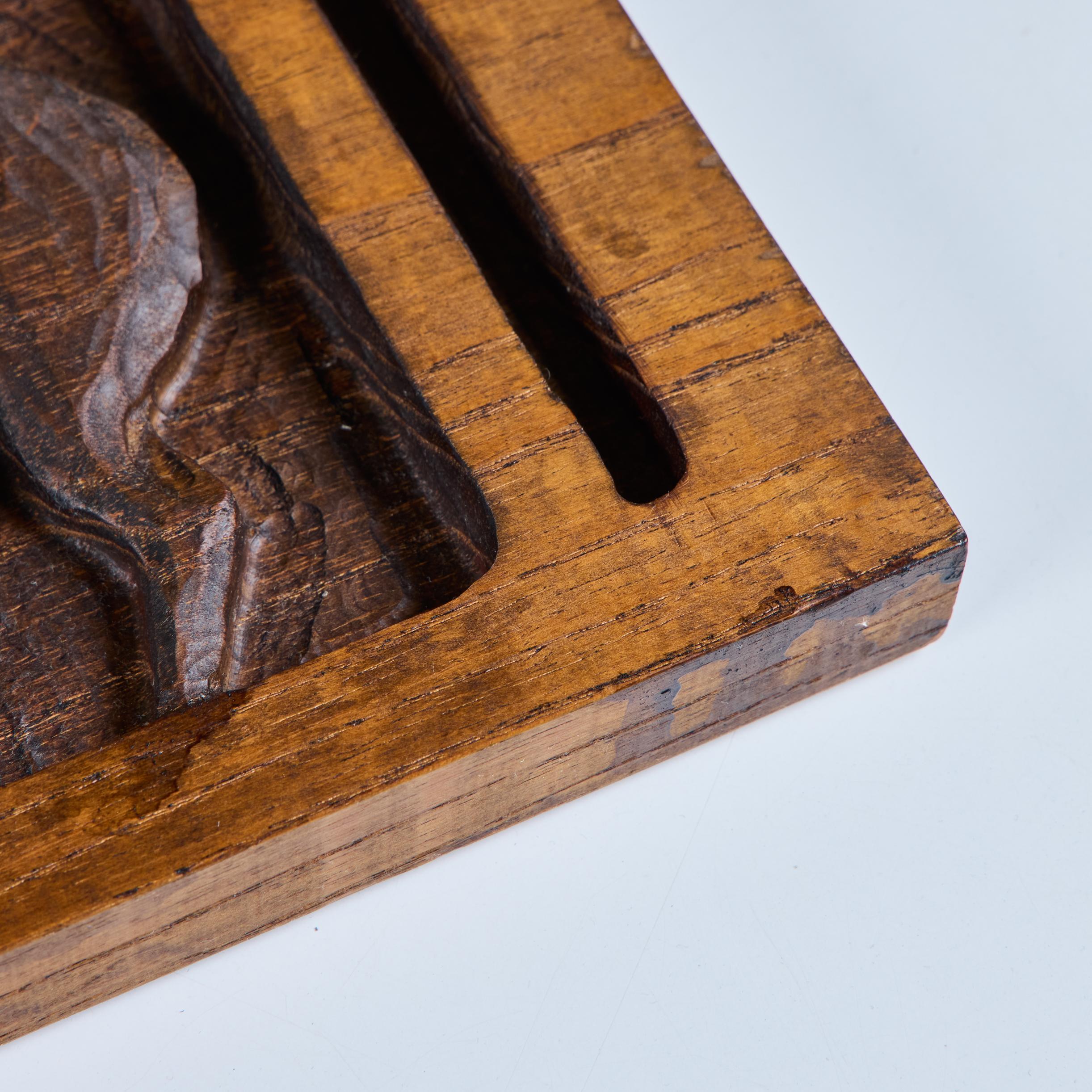 Panel tallado en madera 
