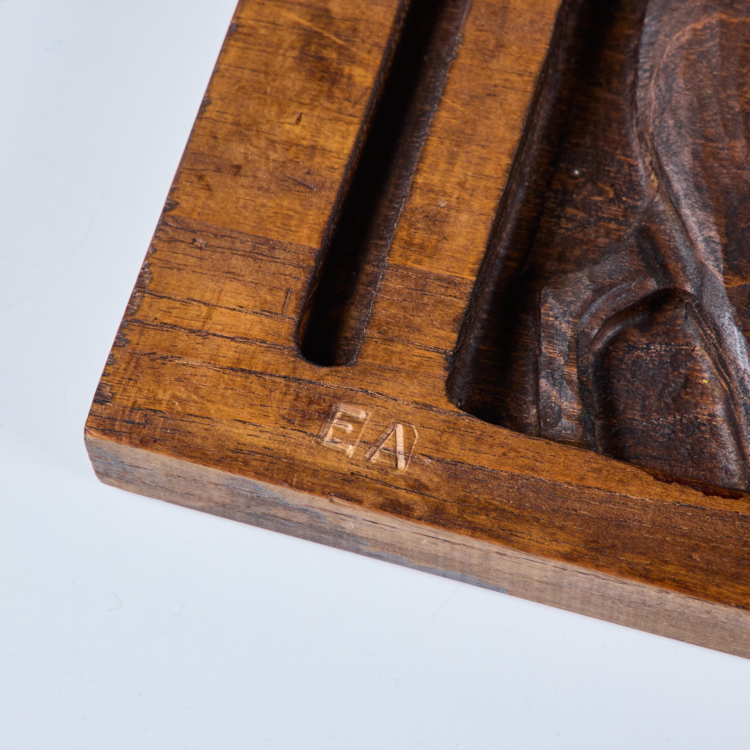 Panel tallado en madera 