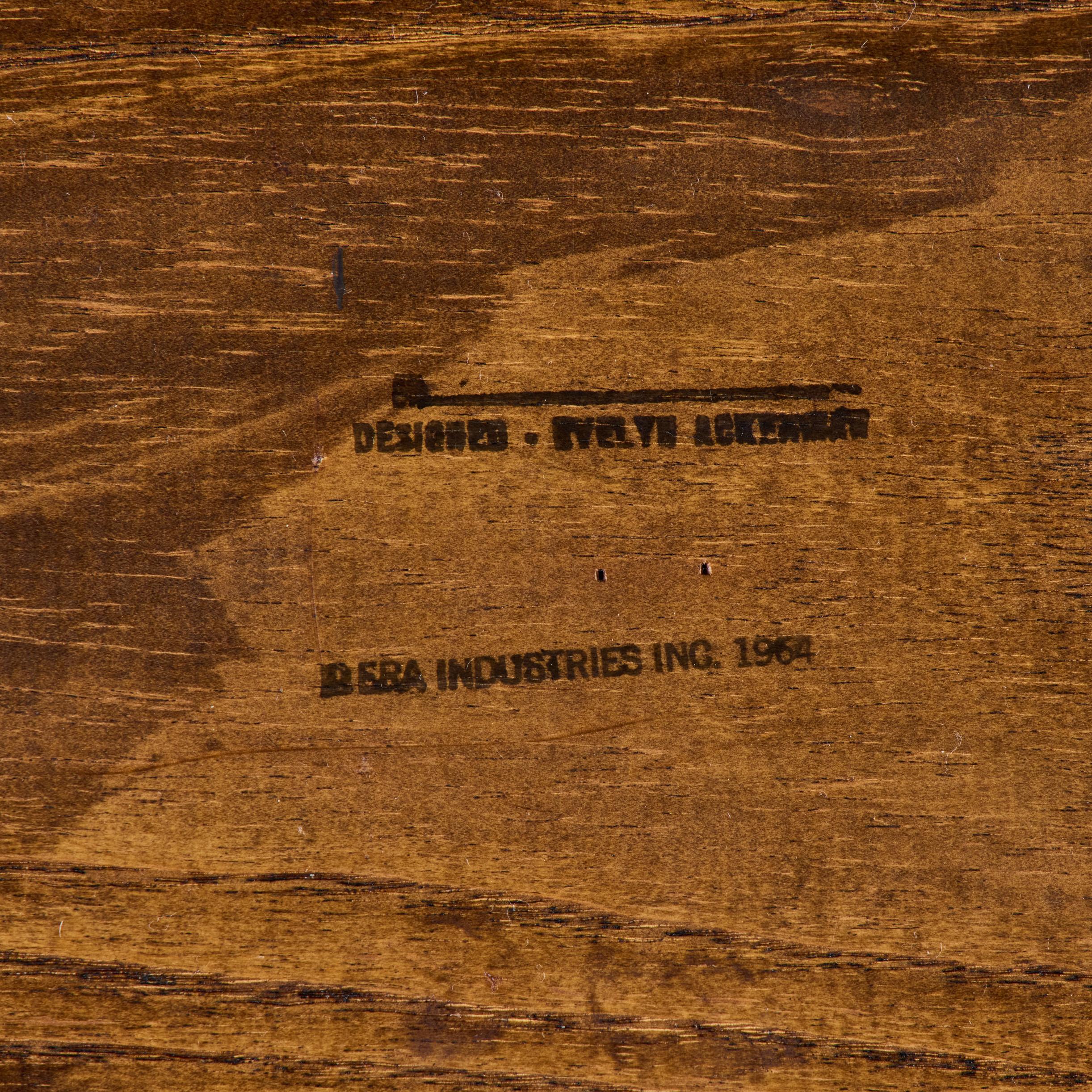 Panel tallado en madera 