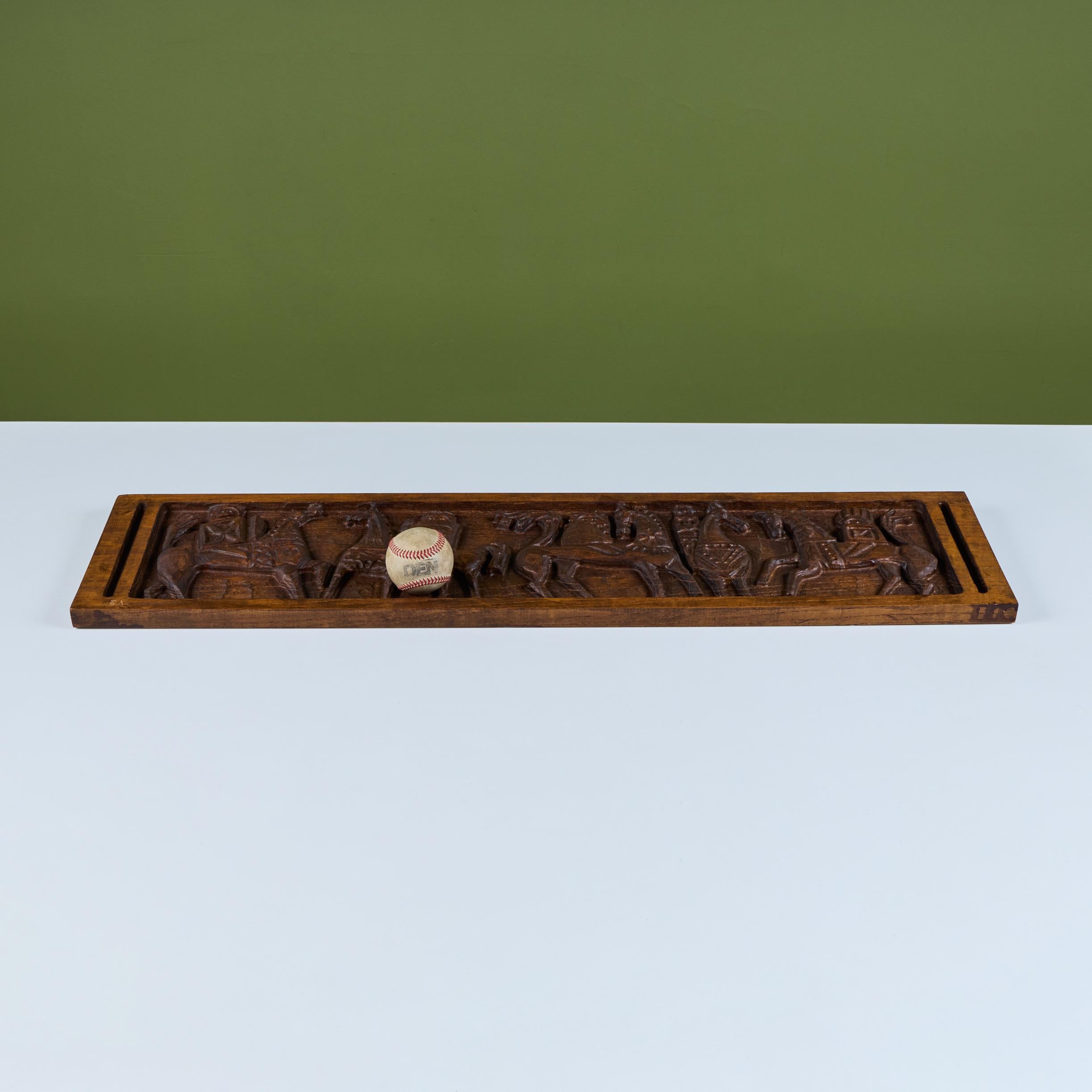 Panel tallado en madera 