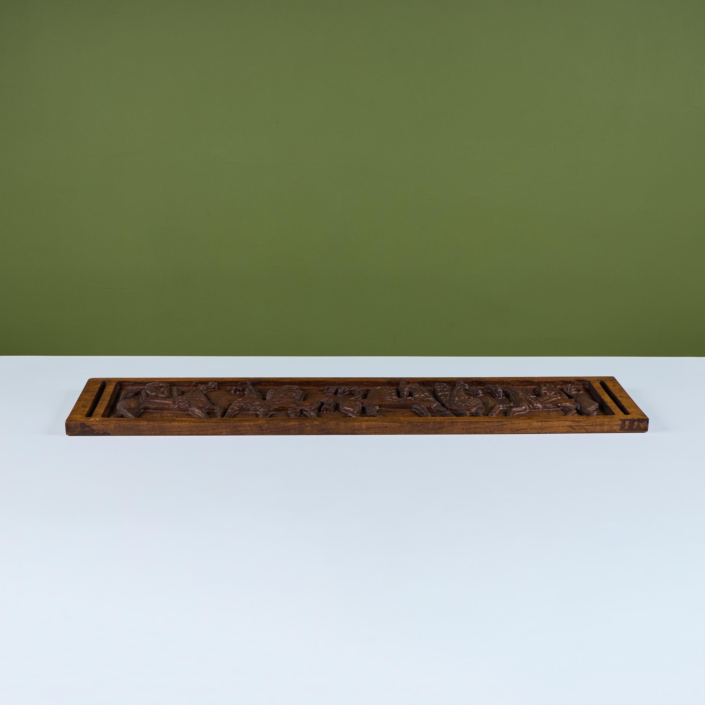 Panel tallado en madera 