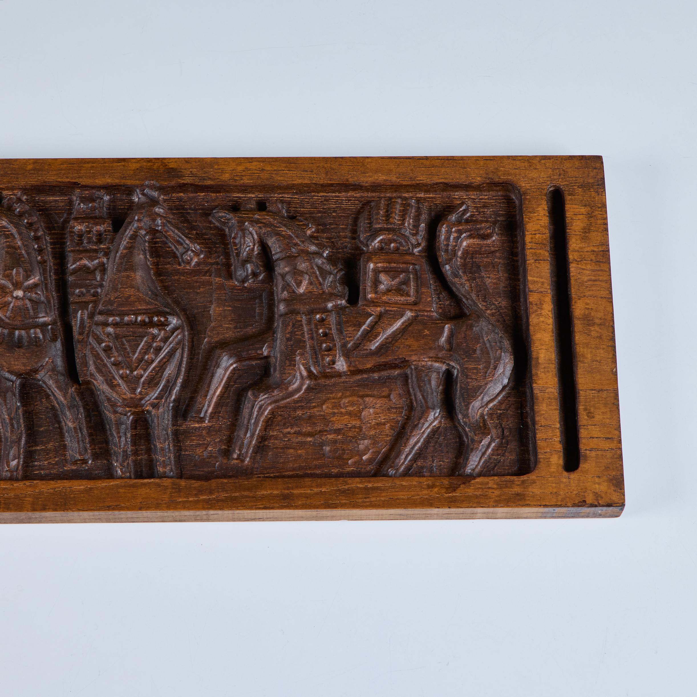 Panel tallado en madera 