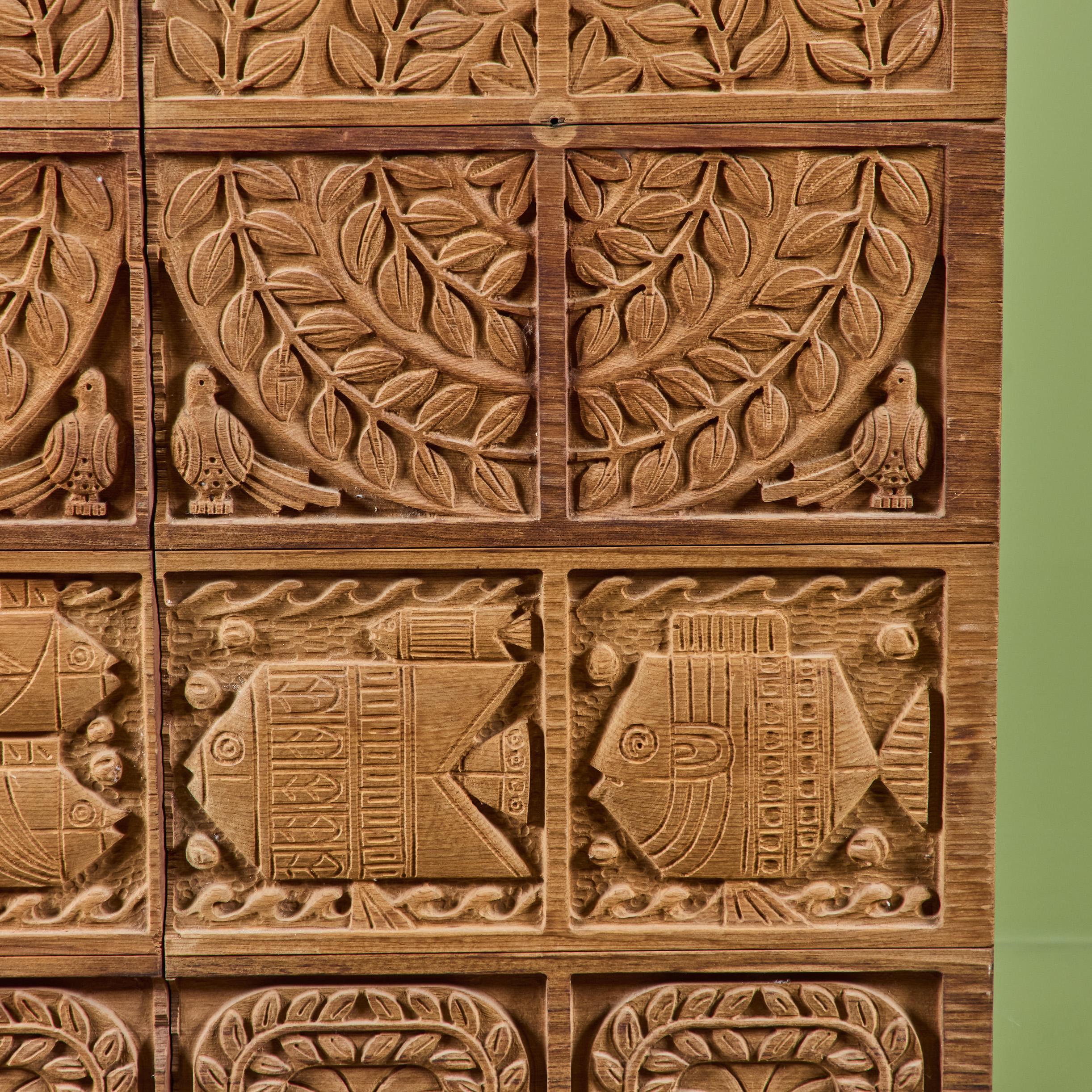 Panel tallado en madera a gran escala de Evelyn Ackerman para Era Industries en venta 2