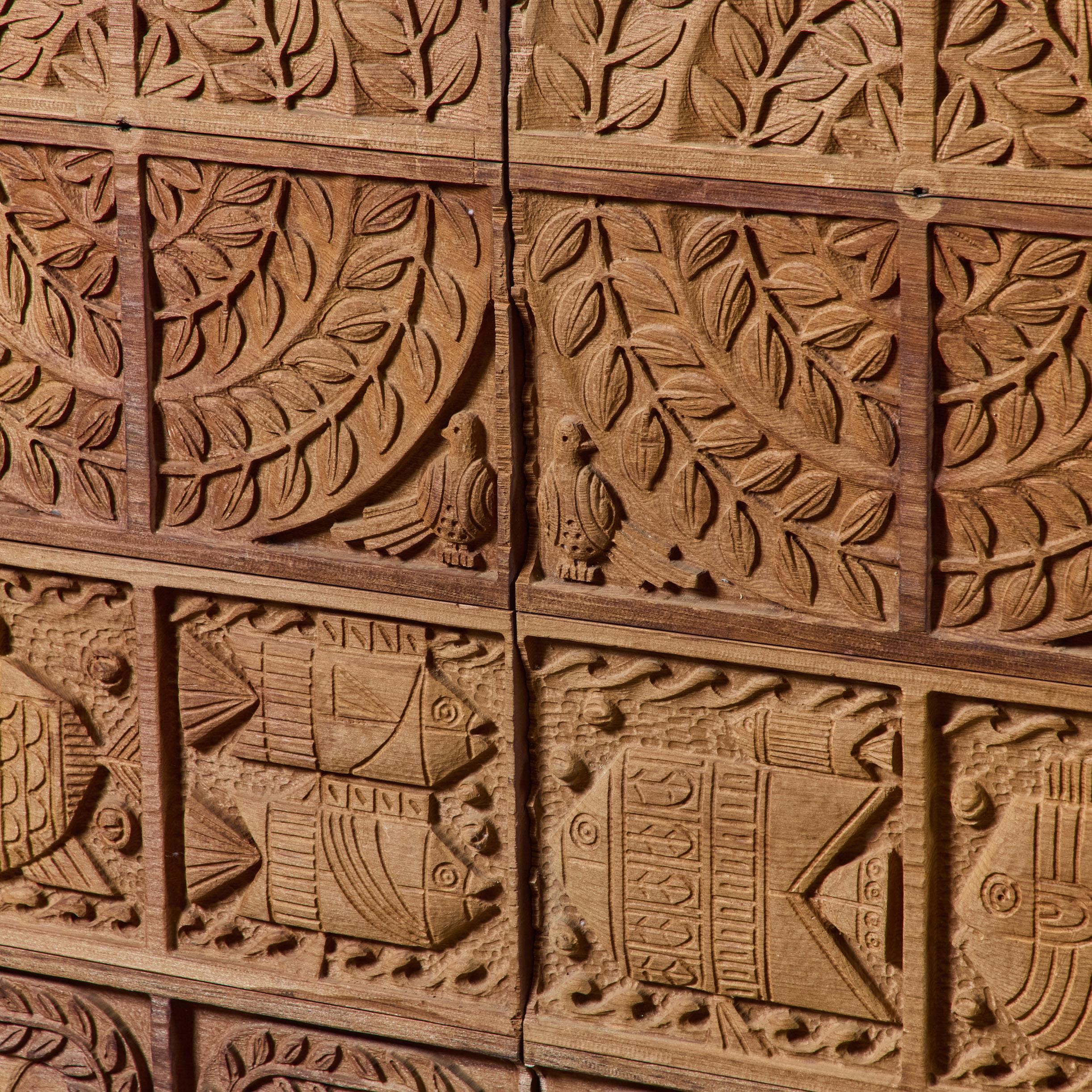 Panel tallado en madera a gran escala de Evelyn Ackerman para Era Industries en venta 3