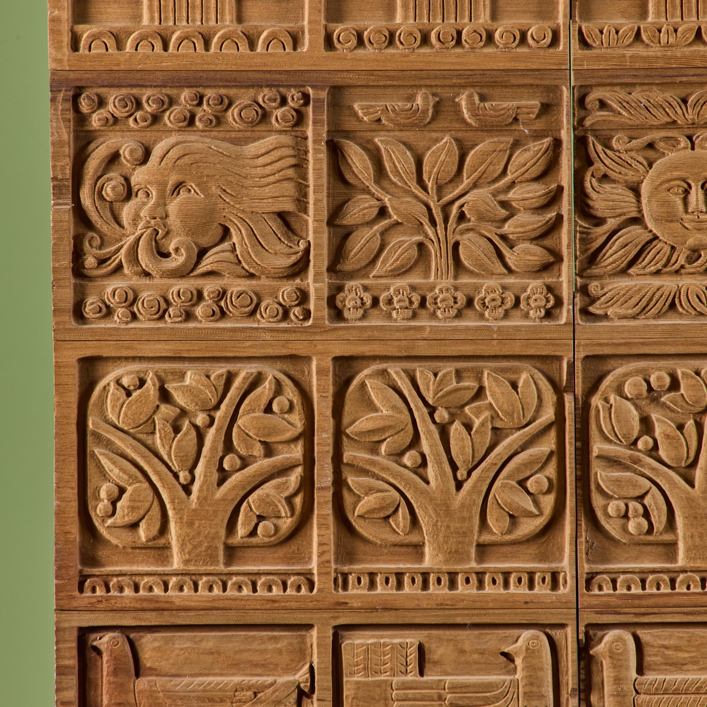 Panel tallado en madera a gran escala de Evelyn Ackerman para Era Industries en venta 4