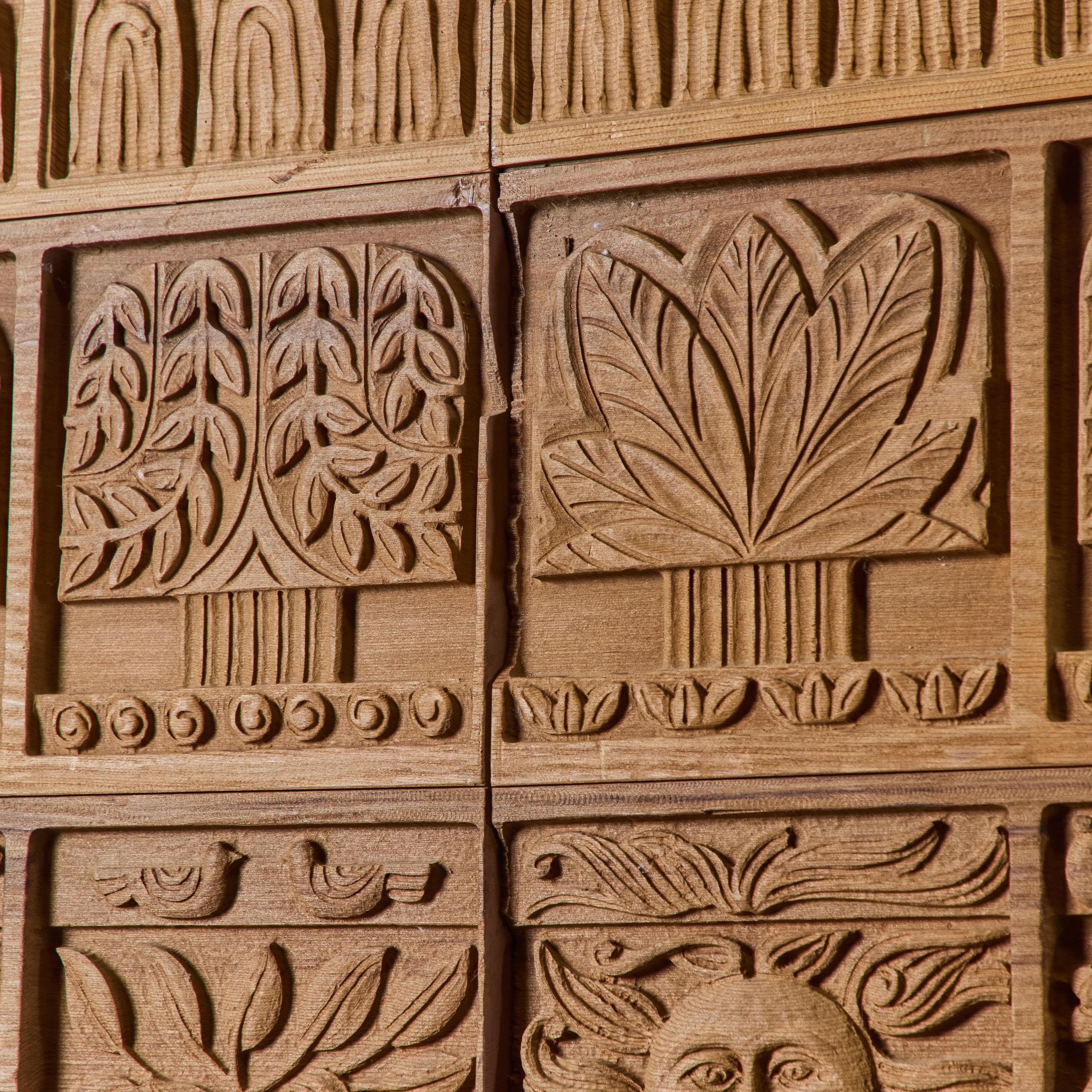 Panel tallado en madera a gran escala de Evelyn Ackerman para Era Industries en venta 6