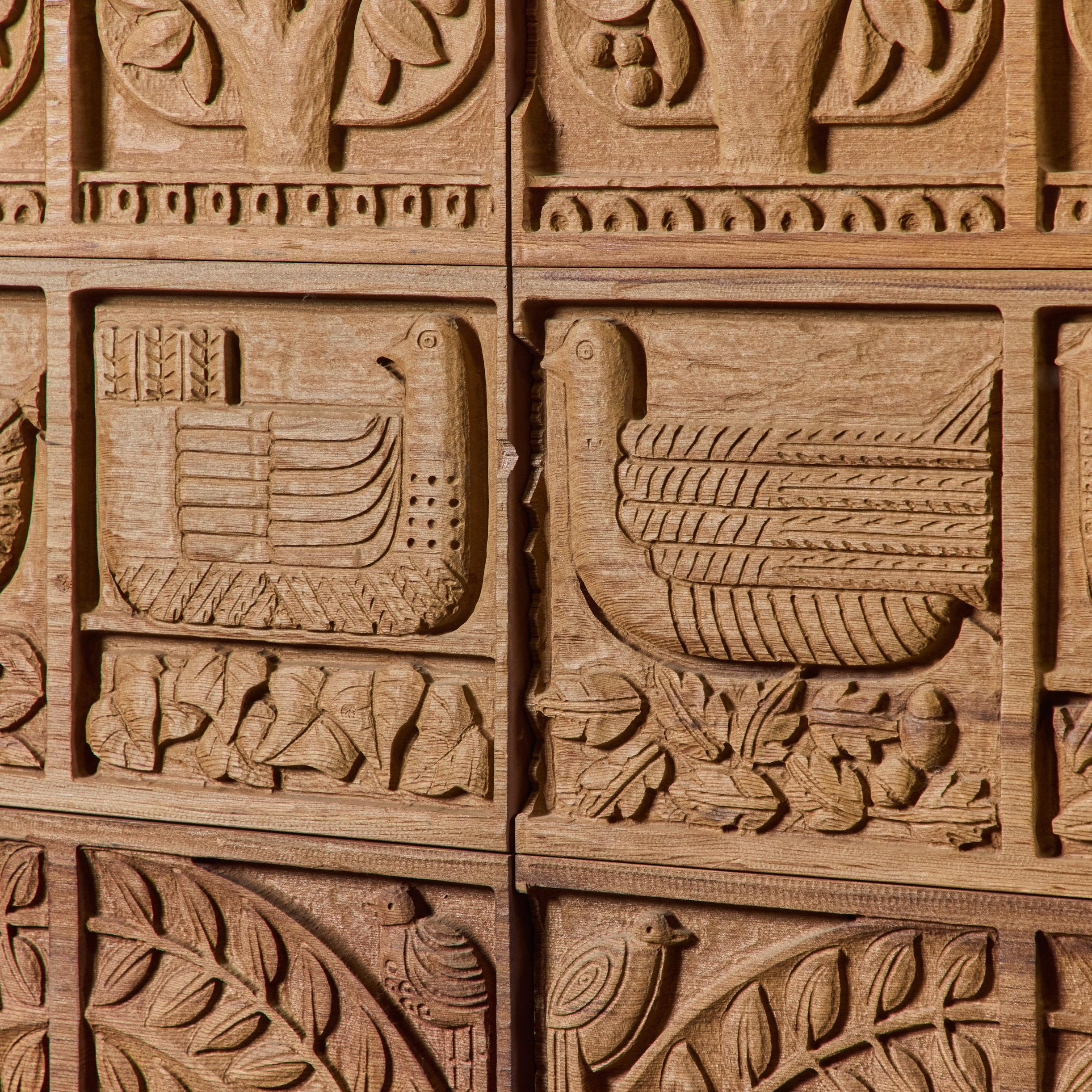 Panel tallado en madera a gran escala de Evelyn Ackerman para Era Industries mediados del siglo XX en venta