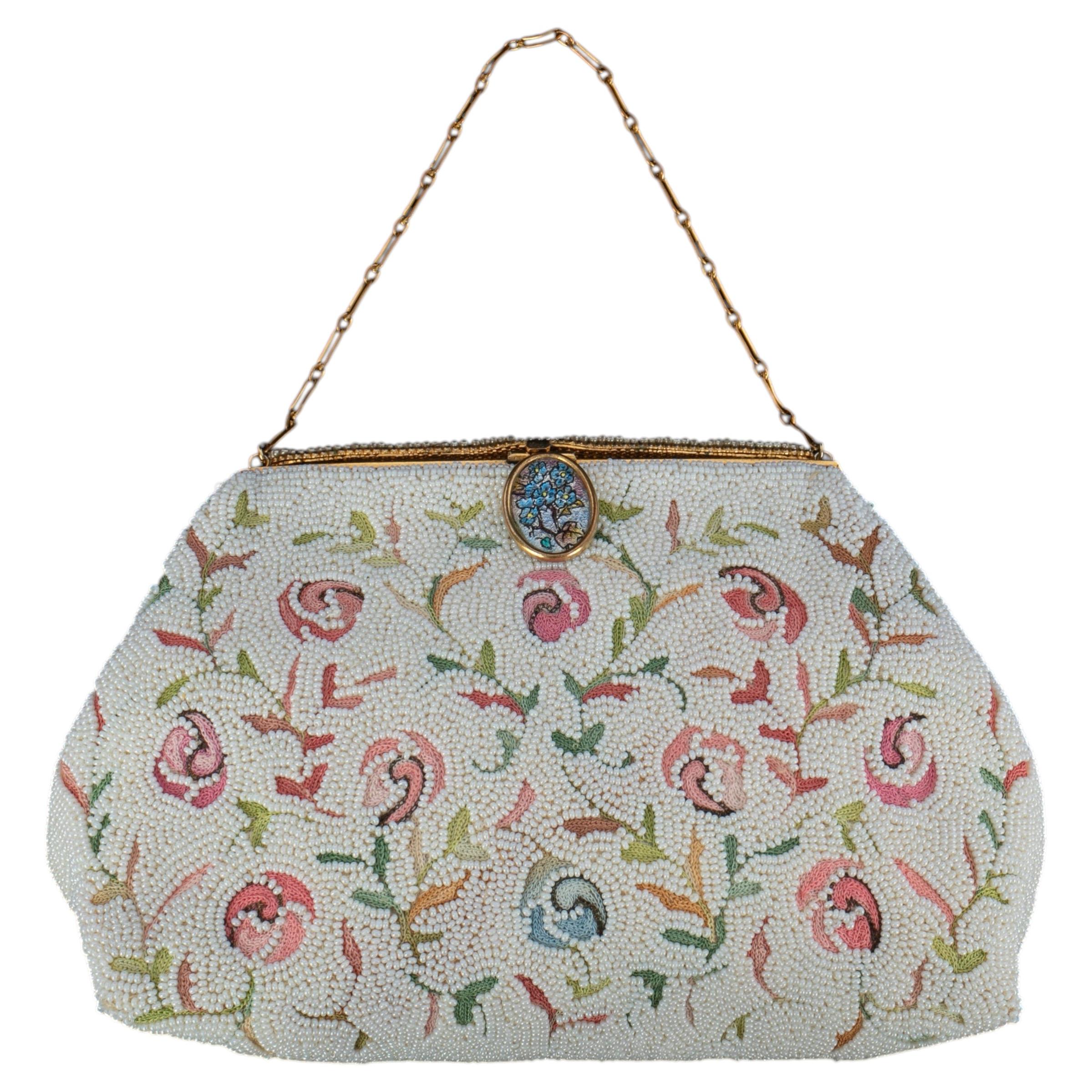 What is considered a vintage bag?