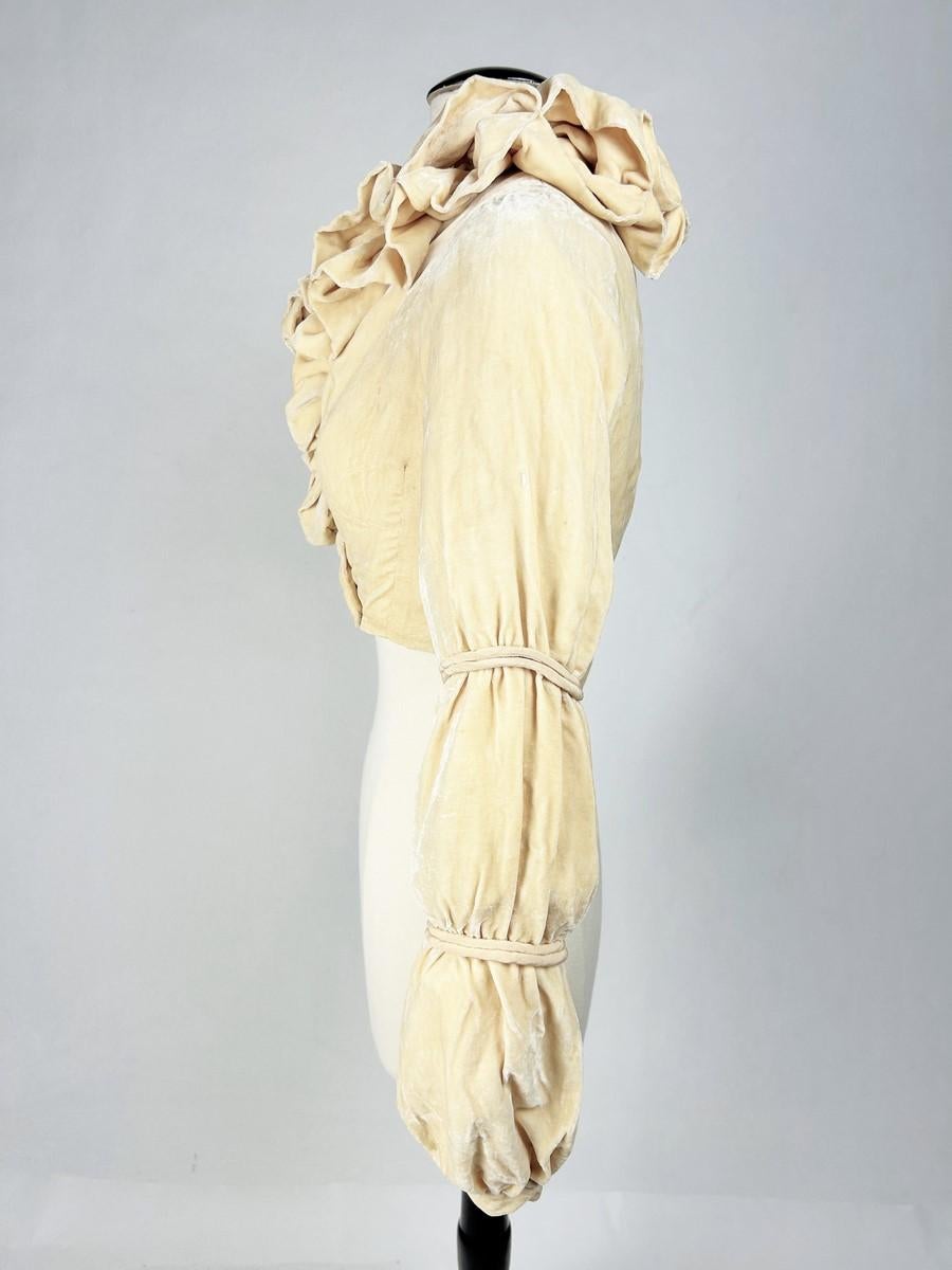 Evening bolero in eggshell velvet - France Circa 1930 For Sale 5